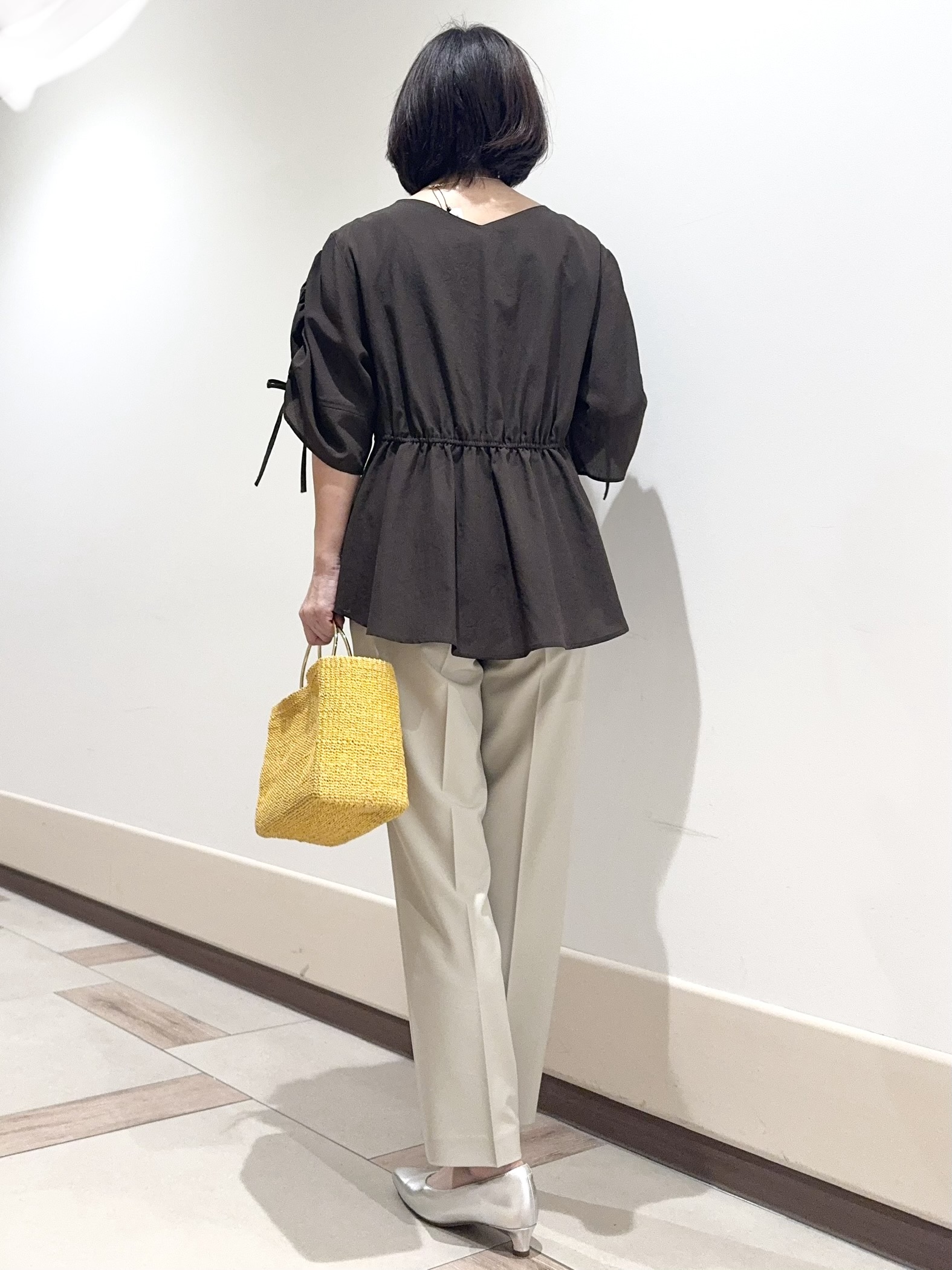 kaeさんの「Reflect｜【通気性あり／涼しい／マシンウォッシャブル】ウエストギャザーブラウス」を使ったコーディネート