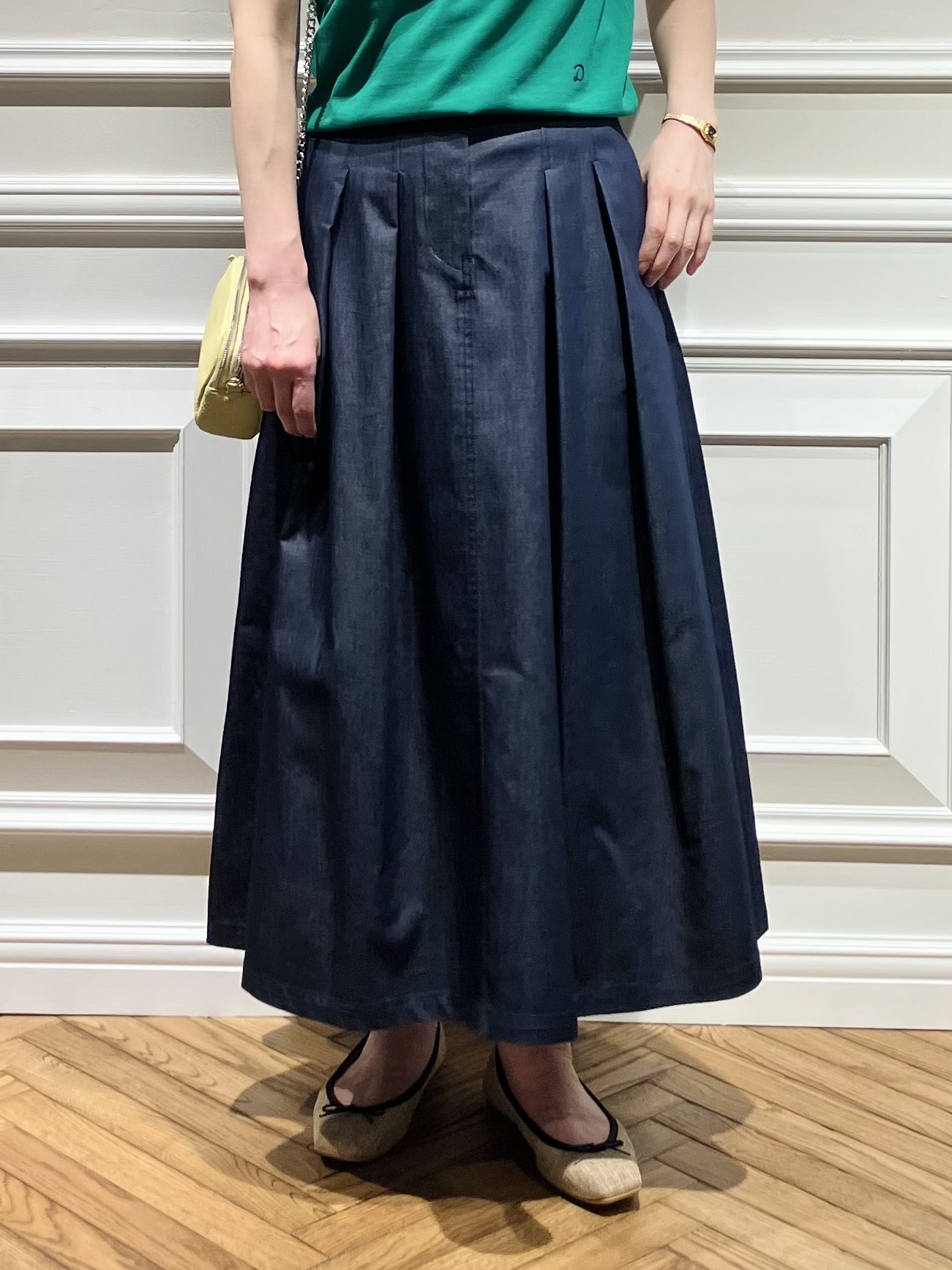 TSUKUIさんの「DRESSTERIOR｜【ウォッシャブル】コットンシルクフレンチスリーブニット」を使ったコーディネート