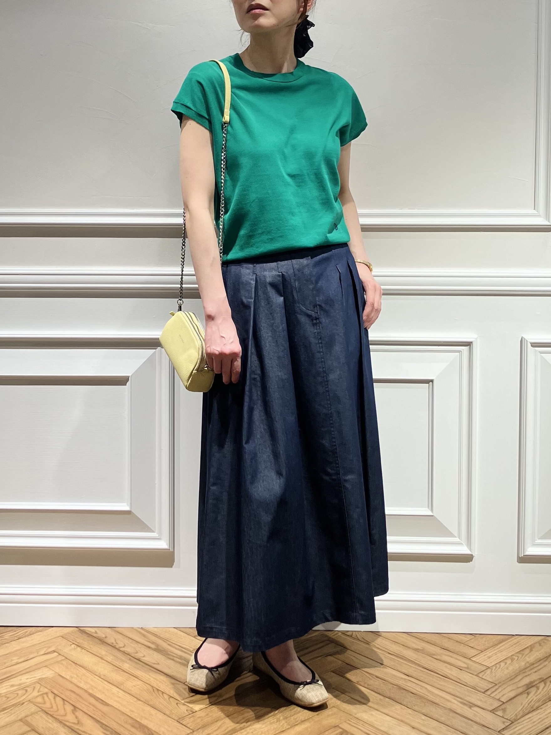 TSUKUIさんの「DRESSTERIOR｜【ウォッシャブル】コットンシルクフレンチスリーブニット」を使ったコーディネート