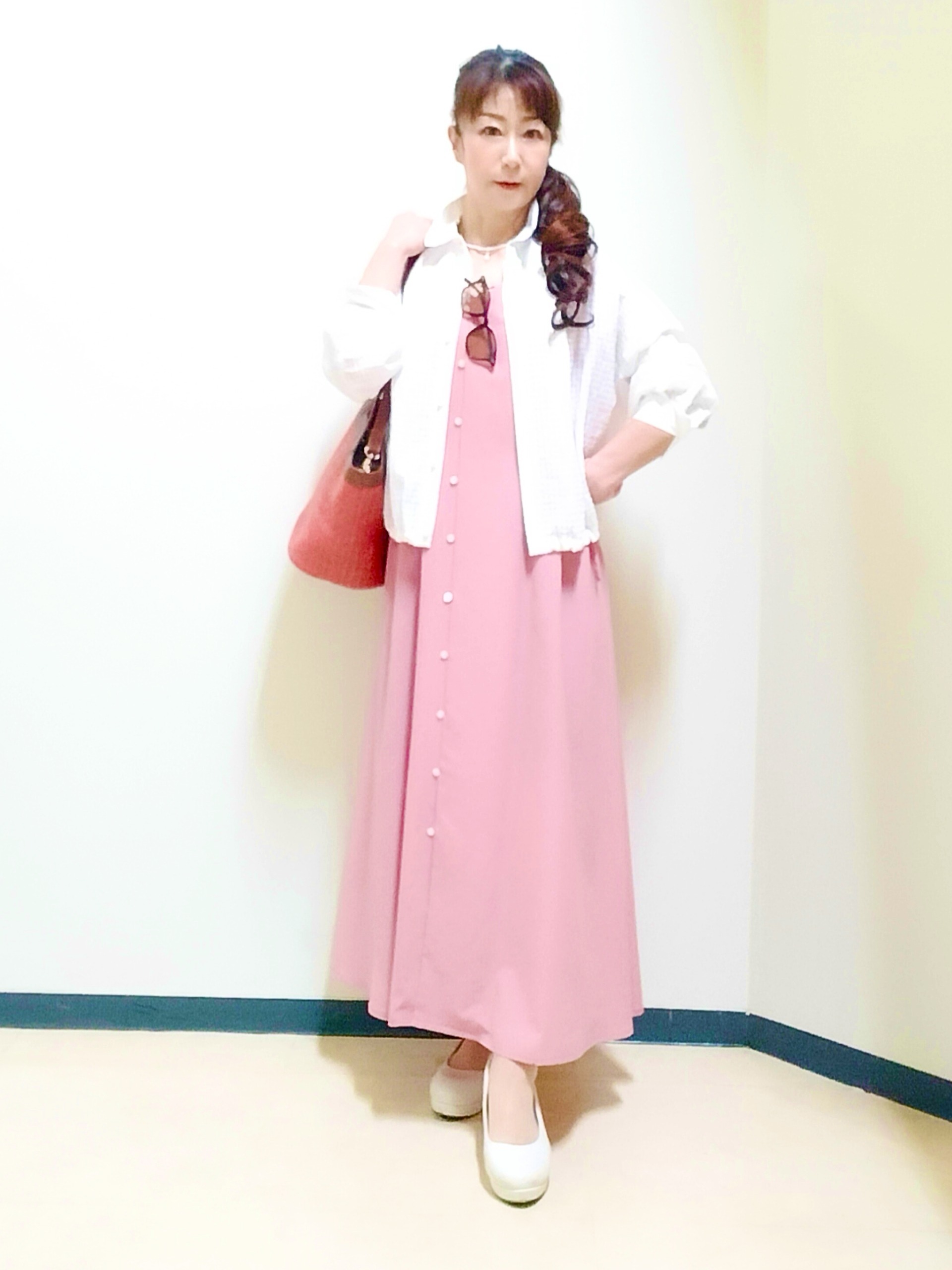 花さんの「Reflect｜【通気性あり／涼しい／マシンウォッシャブル】フロントボタンワンピース」を使ったコーディネート