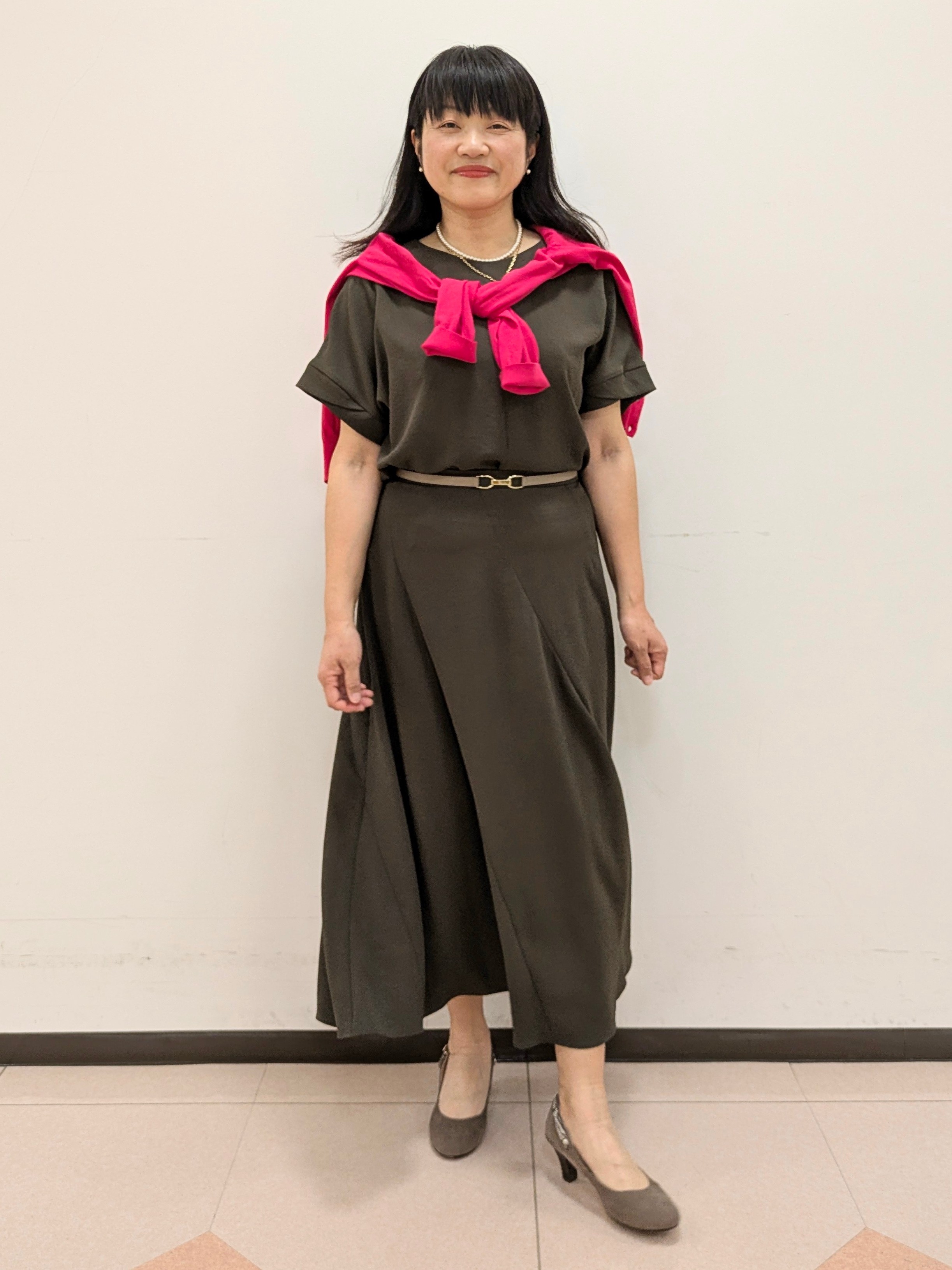 ともさんの「UNTITLED｜【前後2WAY/はっ水/セットアップ可】リラクシーフレンチスリーブブラウス」を使ったコーディネート