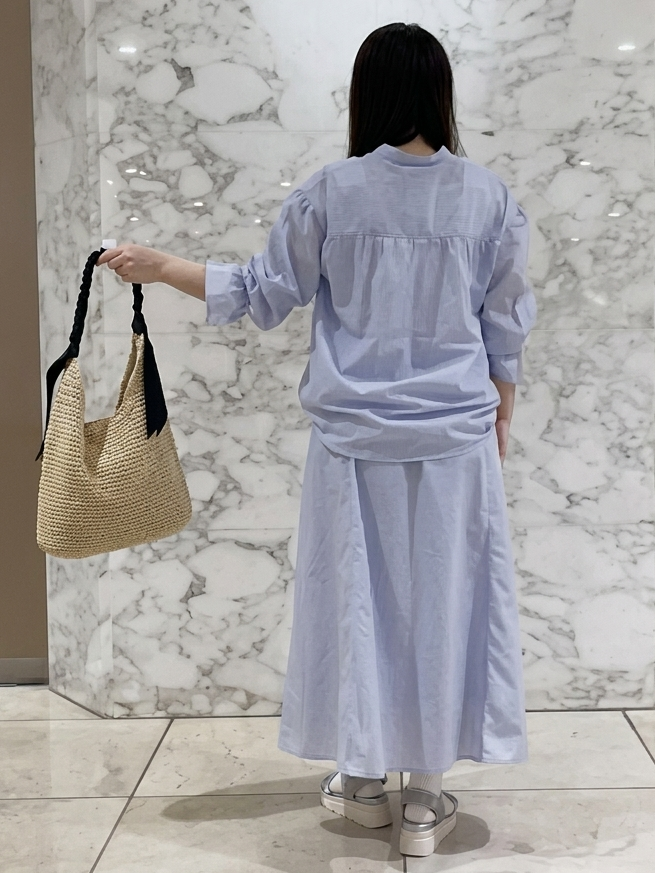 MH☆さんの「grove｜【貴島明日香さん着用／イージーケア／接触冷感】麻混スタンドギャザーシャツ」を使ったコーディネート