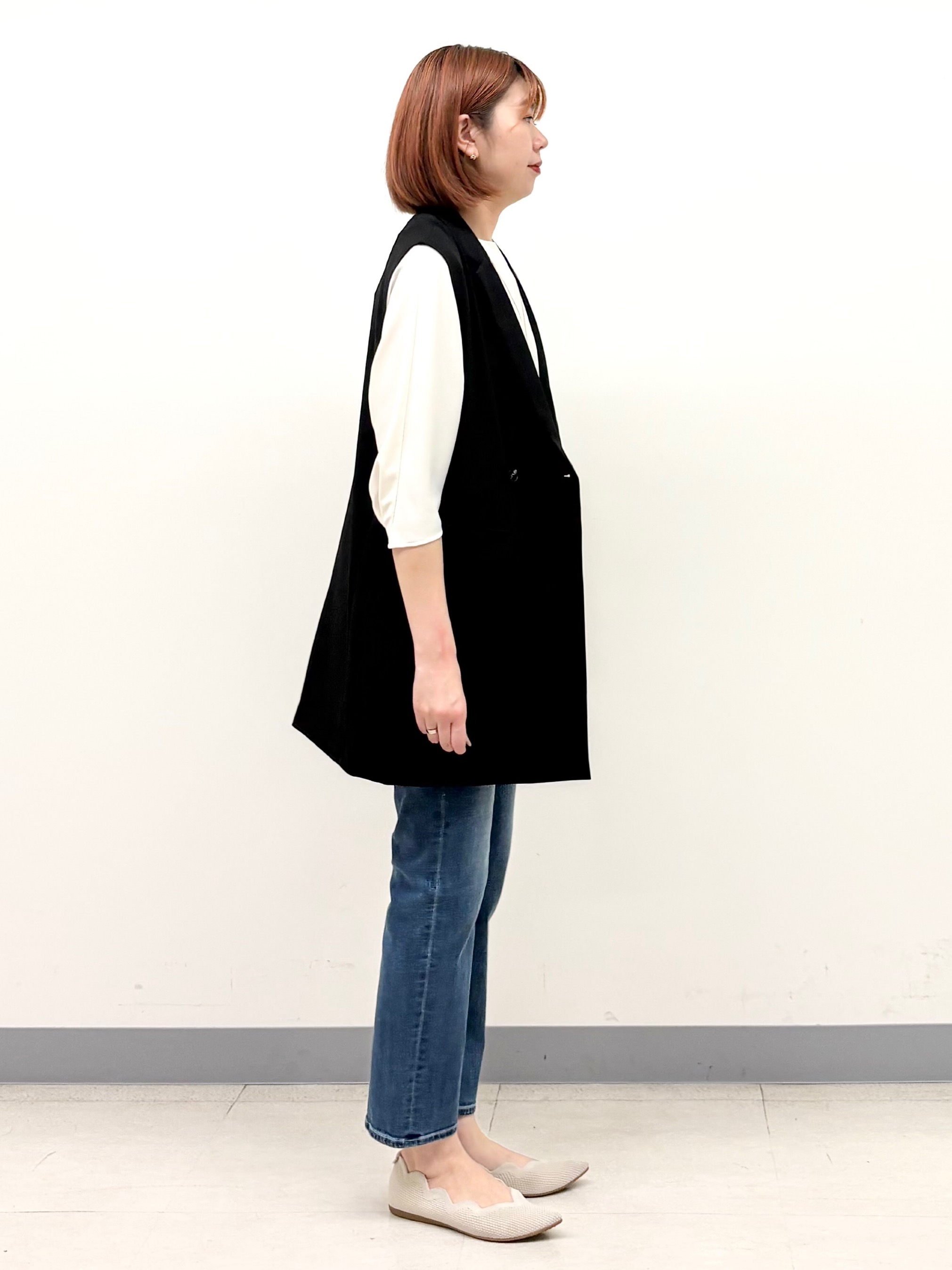 まいこさんの「INDIVI｜【さらに軽く軽快！／着る日傘】颯爽ジレジャケット」を使ったコーディネート