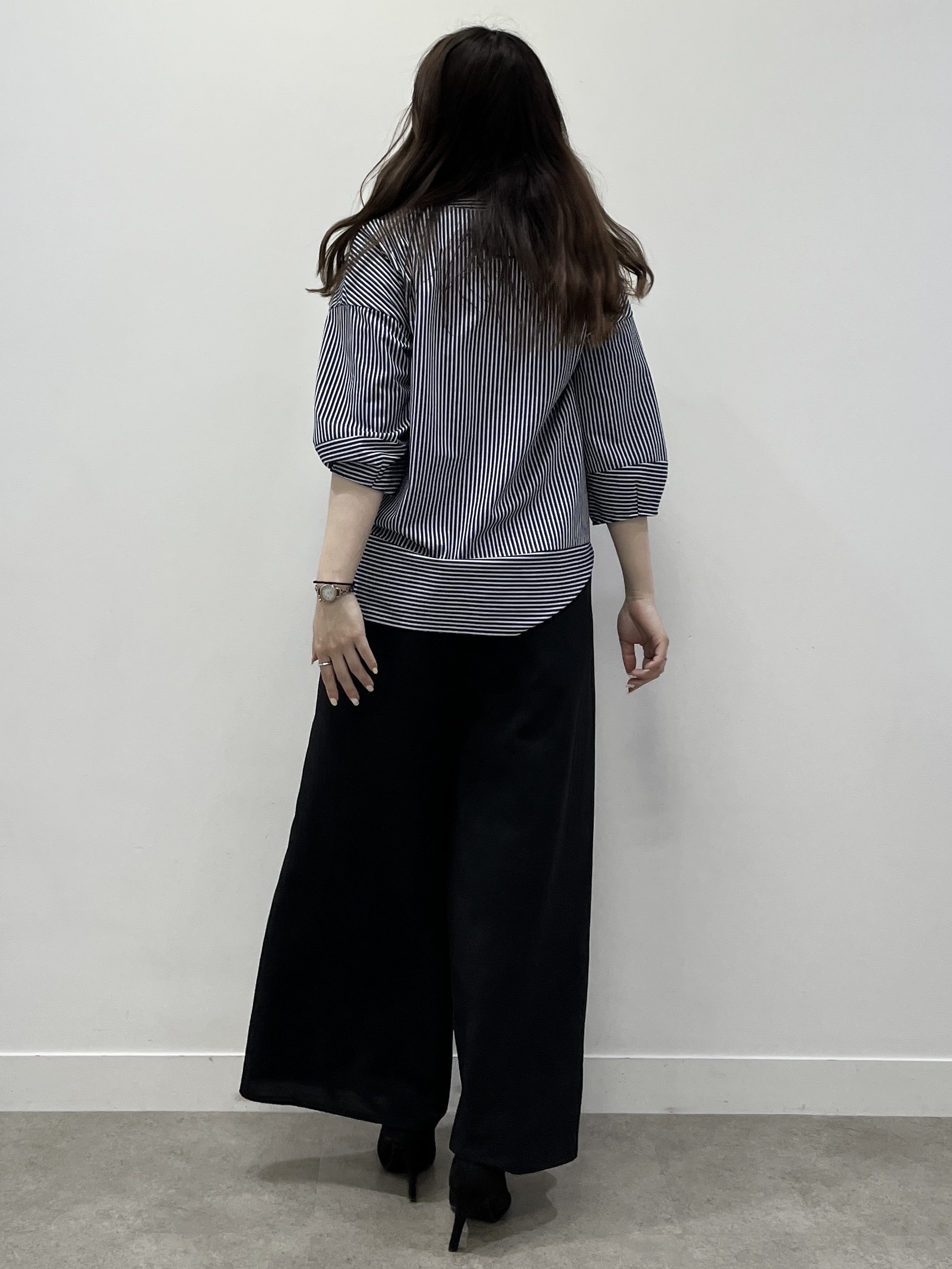 Saekoさんの「COUP DE CHANCE｜【手洗い可／日本製】ストライプ柄ジャージートップス」を使ったコーディネート
