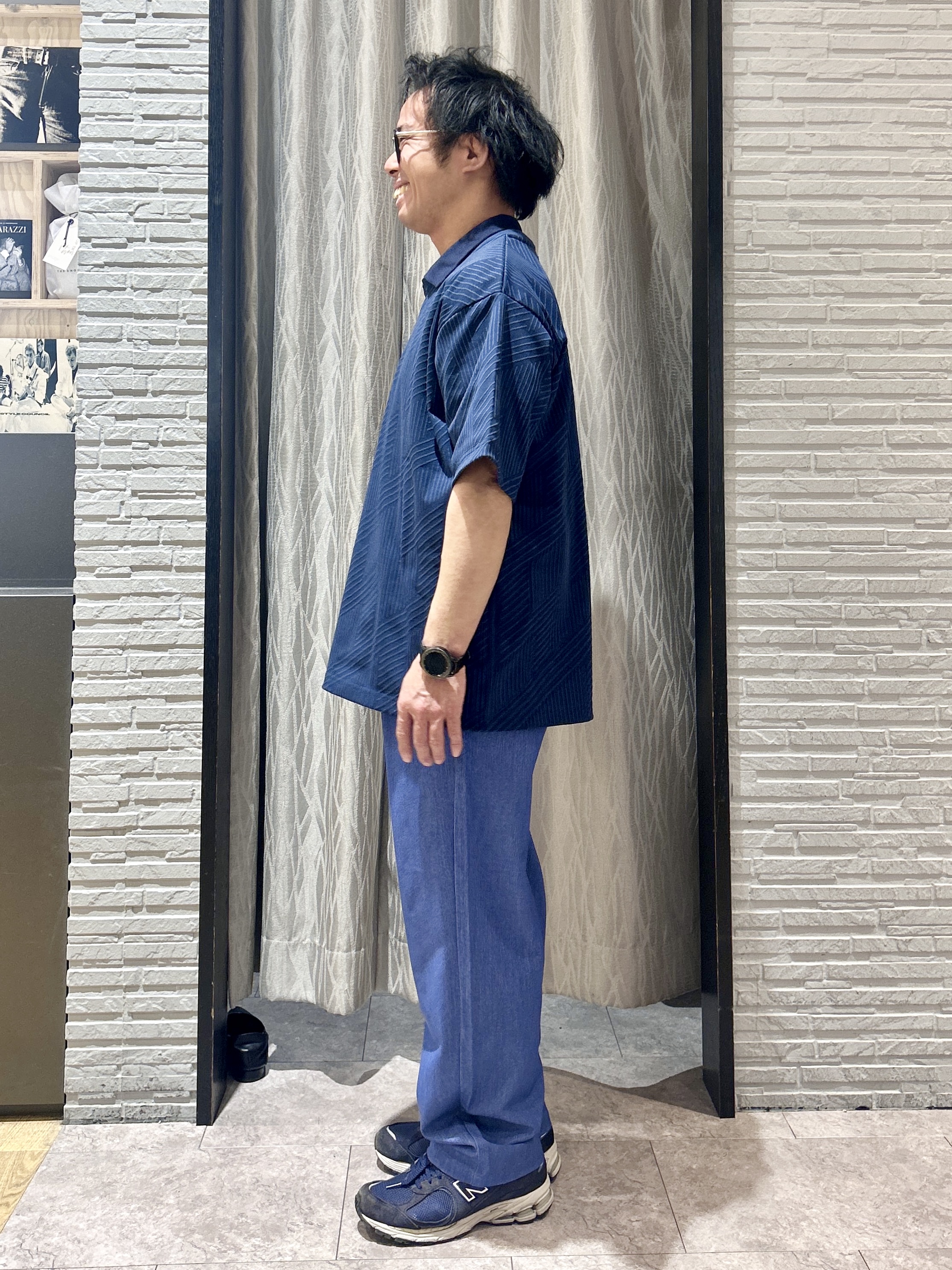 KENJI Iさんの「THE SHOP TK｜【無地だと少し物足りないという方へ】ジオメトリック柄 半袖Tシャツ 洗濯機OK」を使ったコーディネート