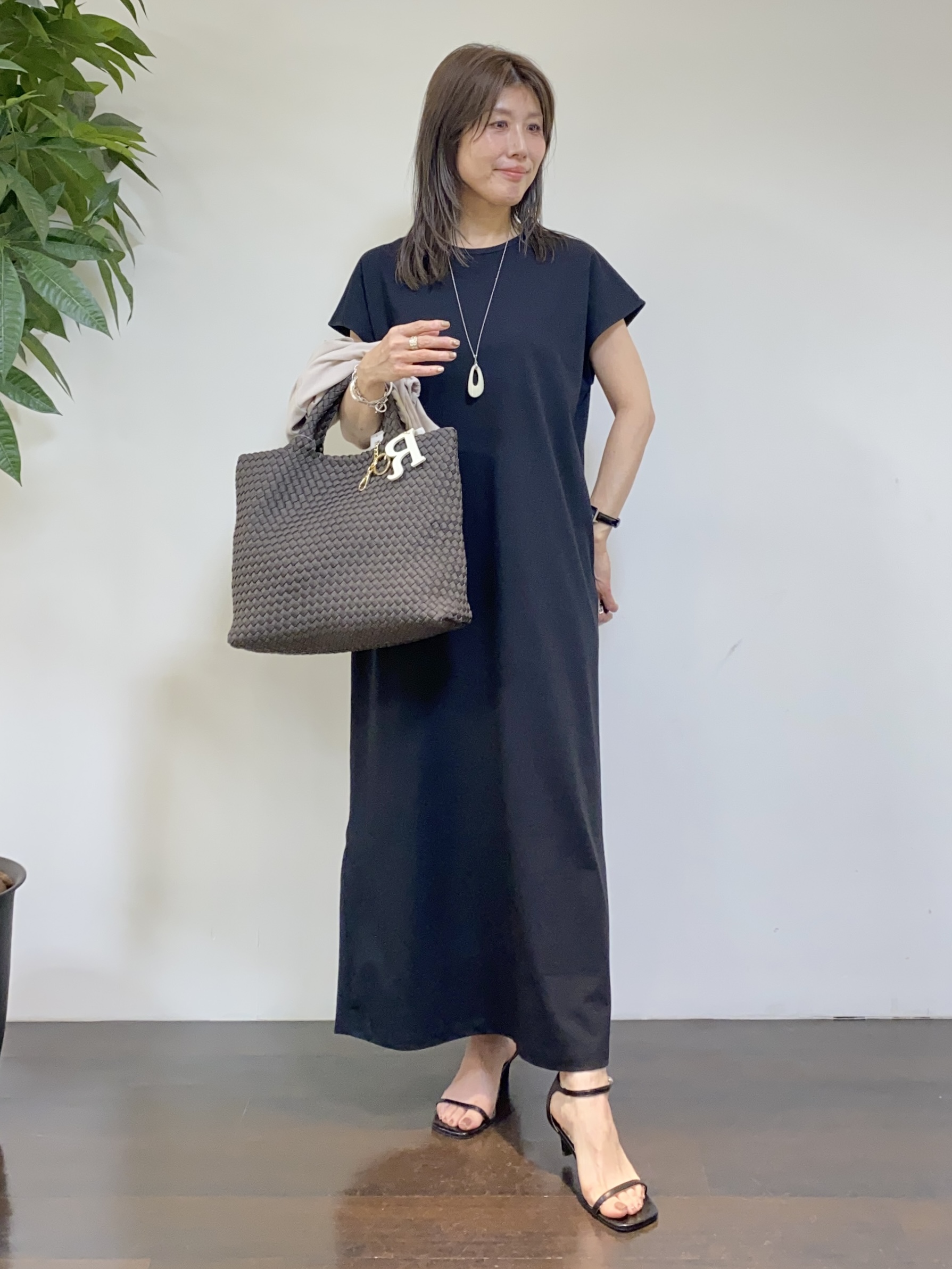tomoさんの「UNTITLED｜【古畑星夏さん着用/洗える】シアーブルゾン」を使ったコーディネート