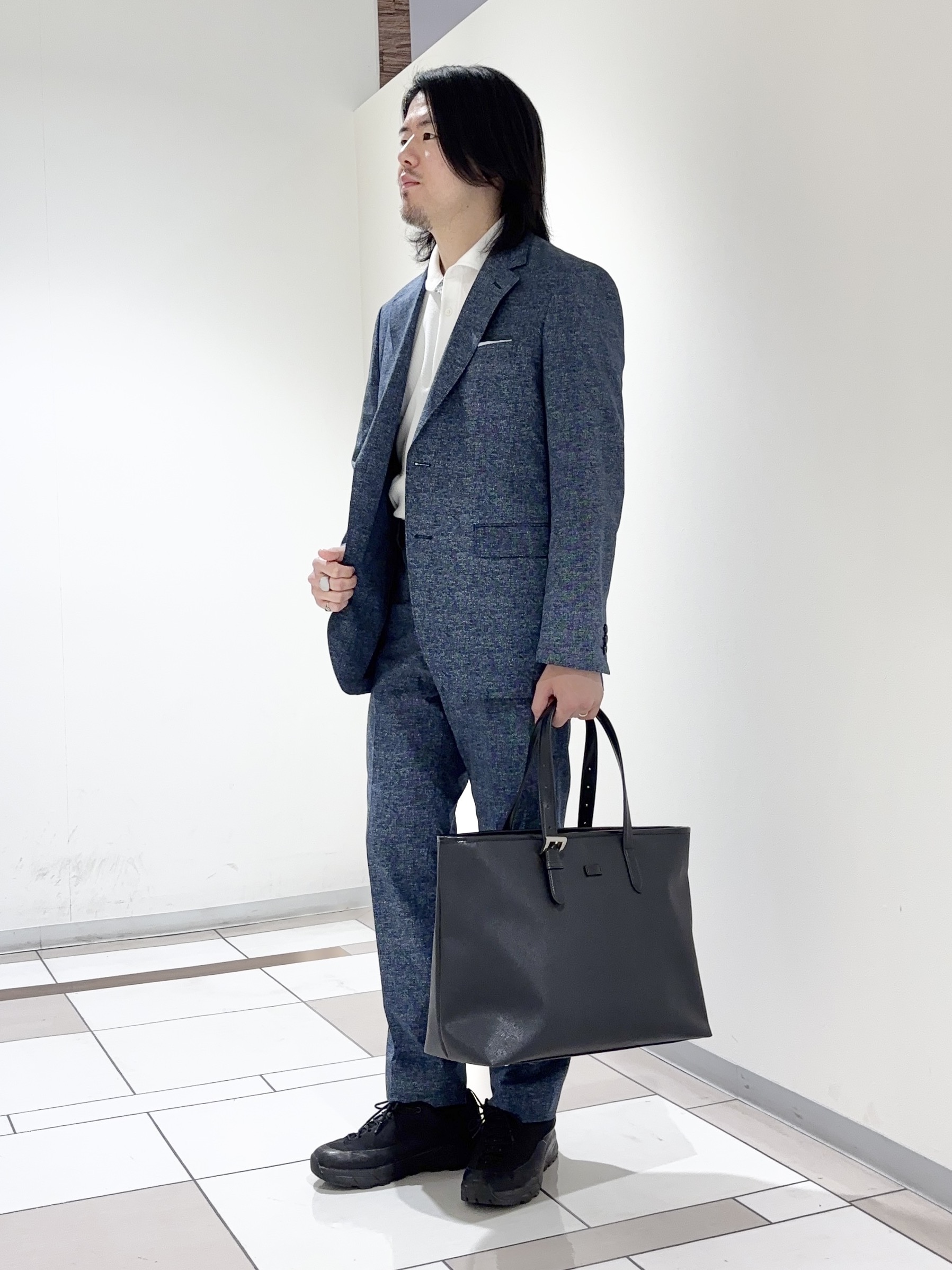 及川さんの「TAKEO KIKUCHI｜【抗菌防臭】COOL DOTS（R）ドビープリント ジャケット」を使ったコーディネート