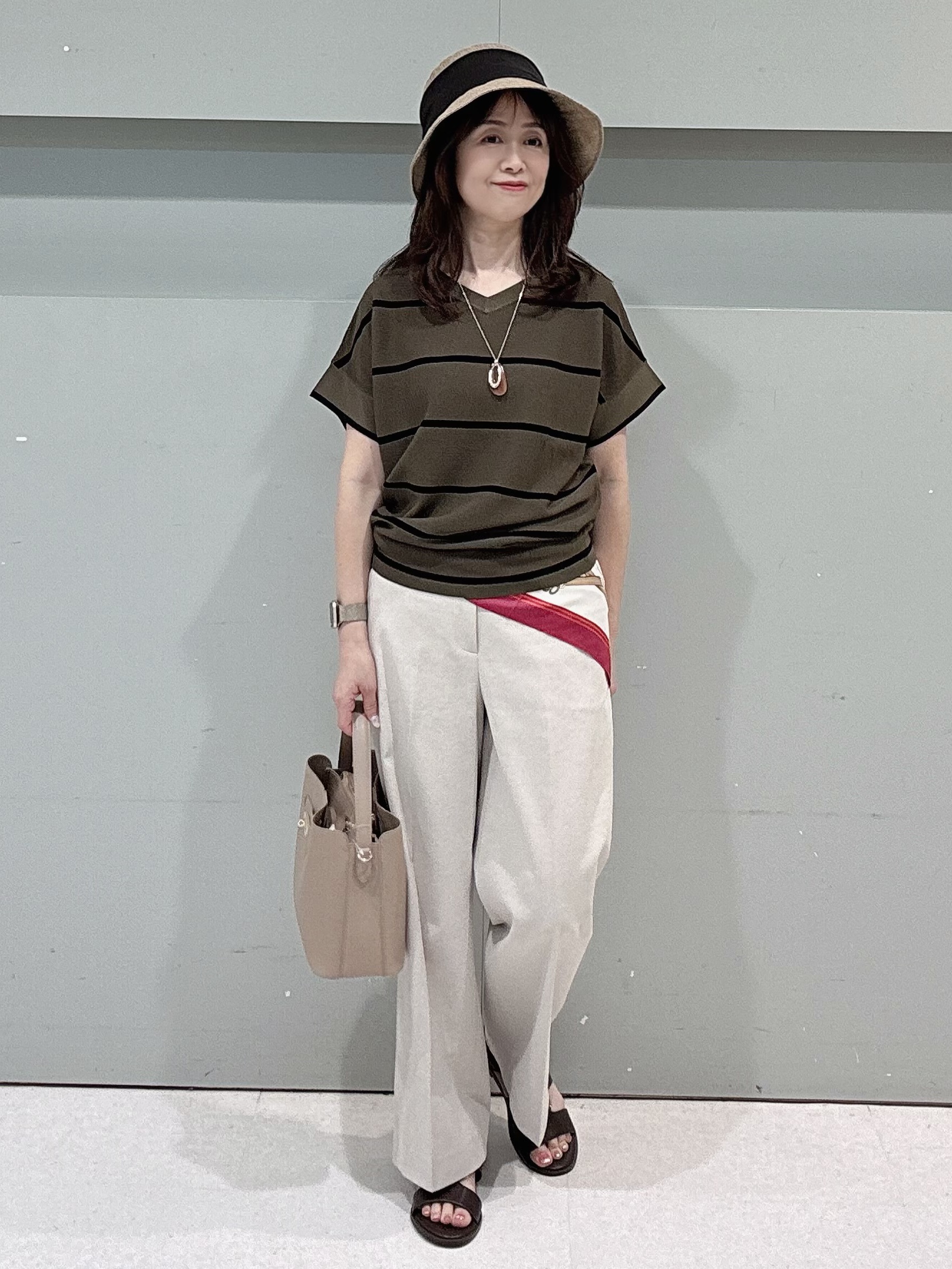 makiさんの「UNTITLED｜【11色展開/体型カバー】前後2WAYフレンチスリーブニット」を使ったコーディネート
