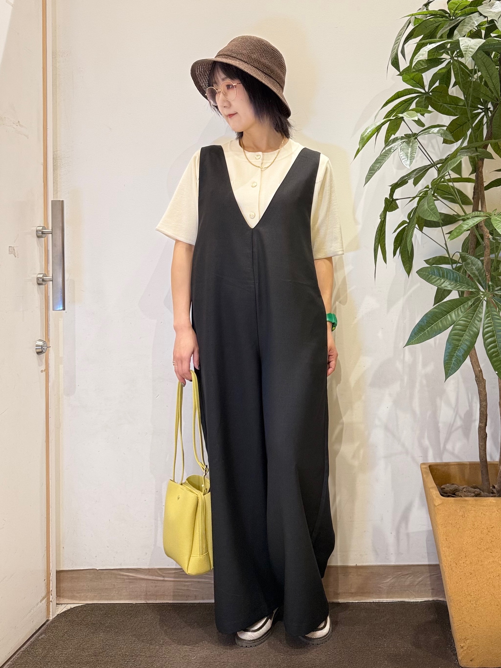 misakiさんの「SHOO･LA･RUE｜【洗濯後しわになりにくい/S-LL】ゆったりらくちんきれい見え　シンプルだから使いやすい 大人のオー」を使ったコーディネート