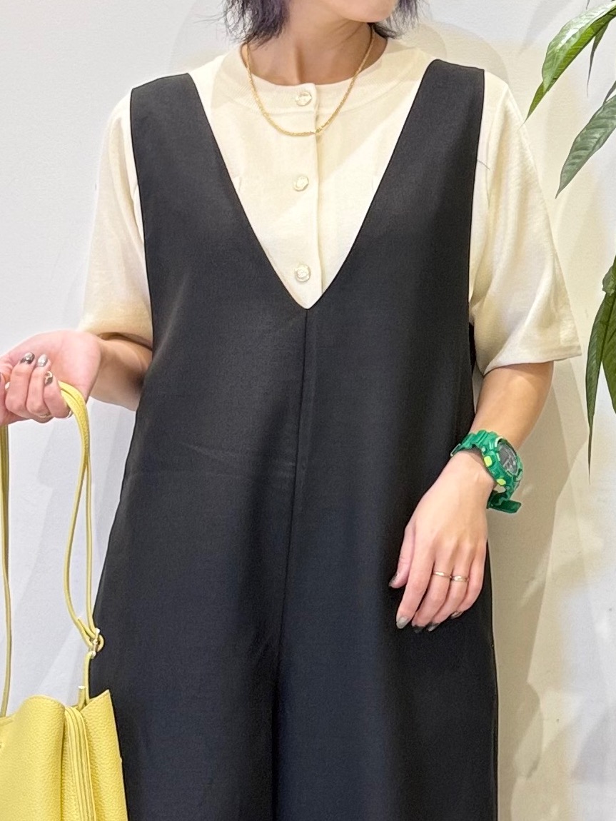 misakiさんの「SHOO･LA･RUE｜【洗濯後しわになりにくい/S-LL】ゆったりらくちんきれい見え　シンプルだから使いやすい 大人のオー」を使ったコーディネート