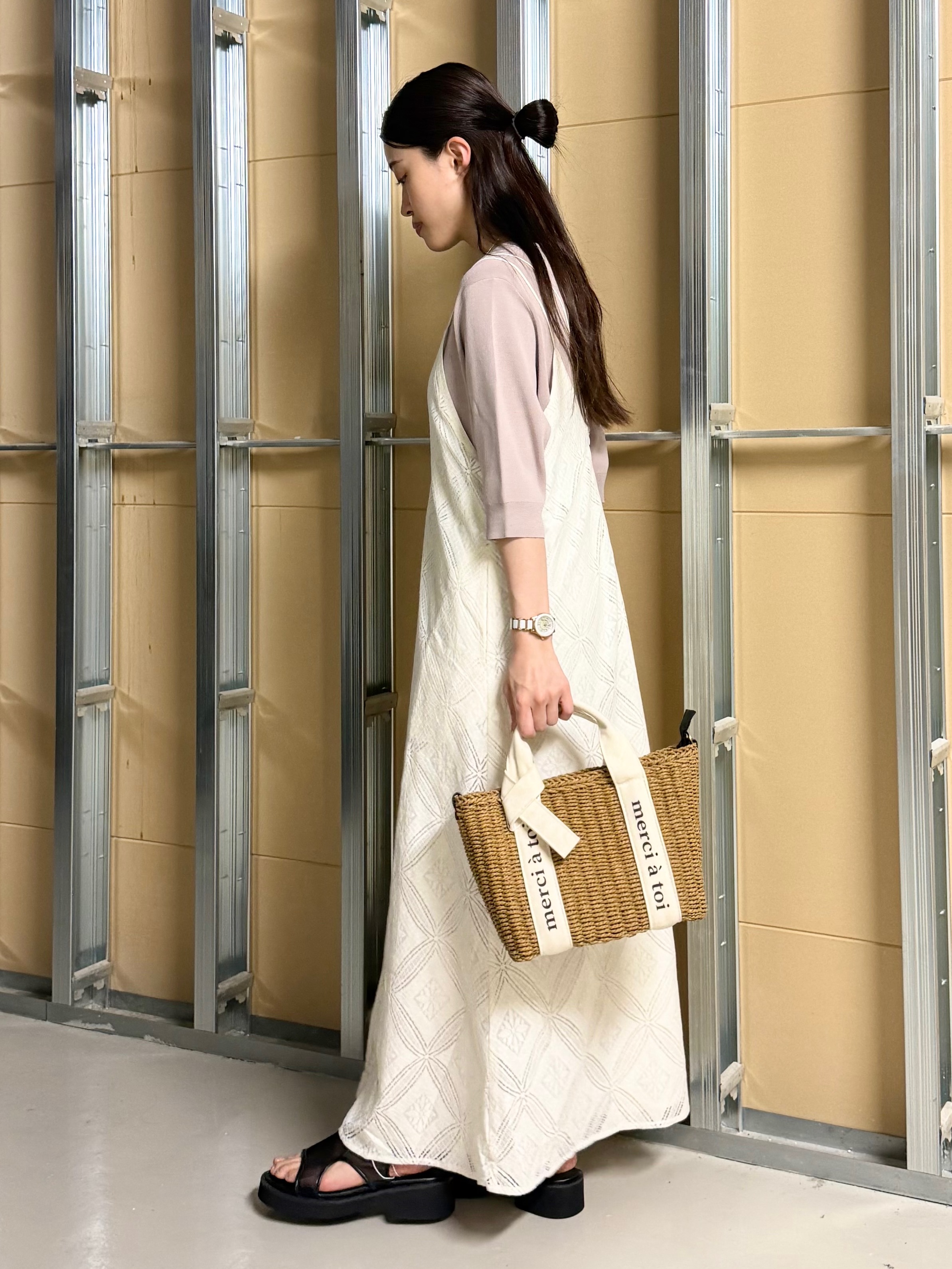 sahoさんの「THE SHOP TK｜【S-XL/ひんやりタッチ】美しさ際立つ 6分袖ニット 洗濯機OK/UVケア/毛玉になりにくい」を使ったコーディネート