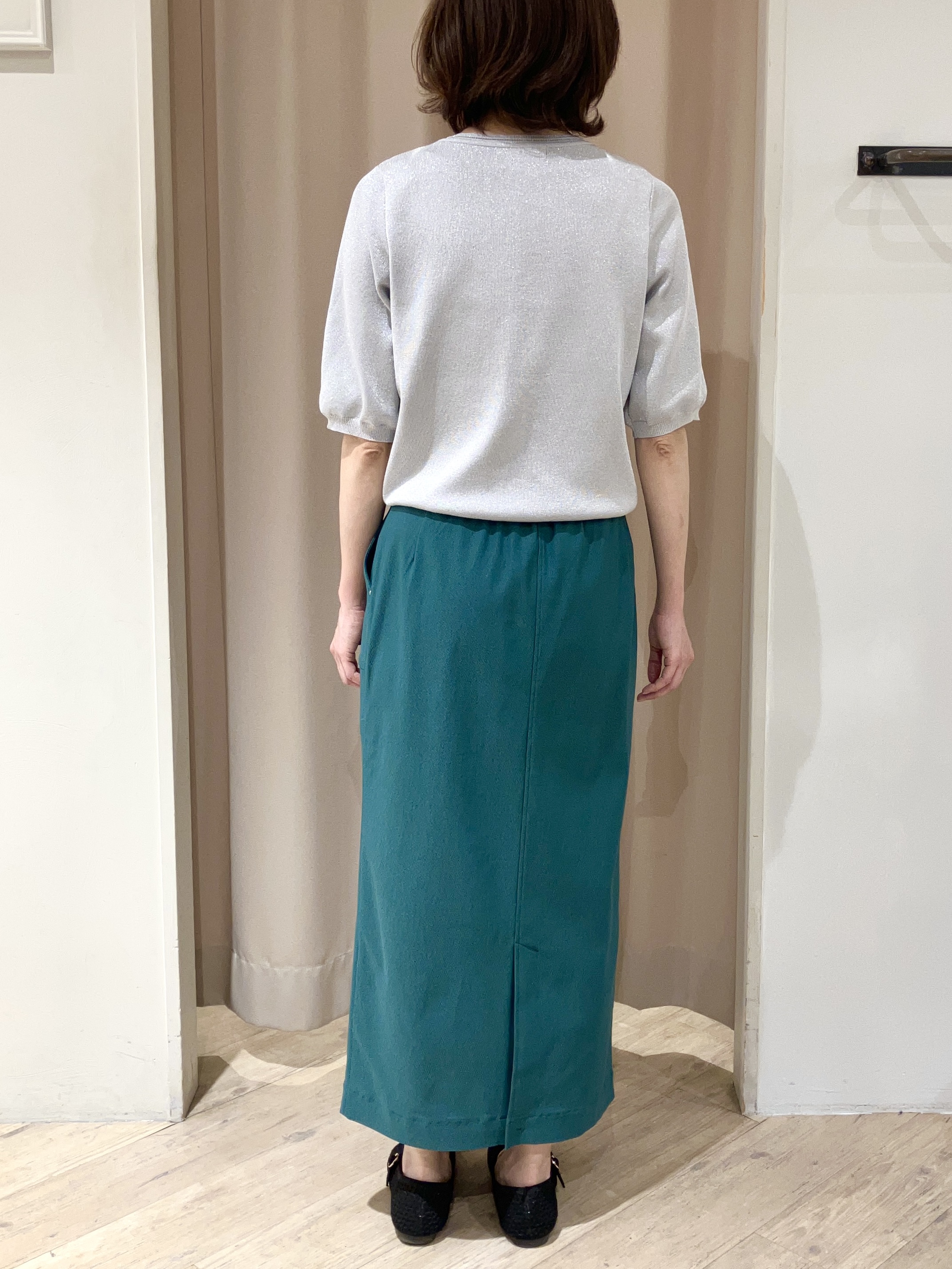 kimiさんの「grove｜【シリーズ累計36万枚/UVカット・ひんやり・洗濯機OK】やわらかドライタッチ 五分袖クルーネックニ」を使ったコーディネート
