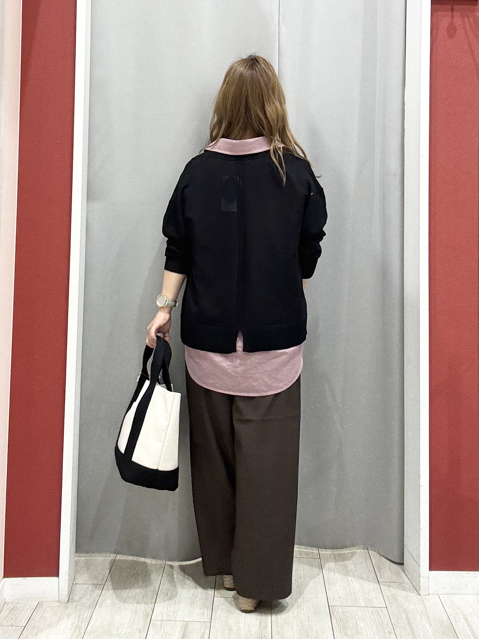 shioさんの「SHOO･LA･RUE｜【ひんやり/洗濯機可/S-LL】オンにもオフにも マルチに使えるボタンレスカーディガン」を使ったコーディネート