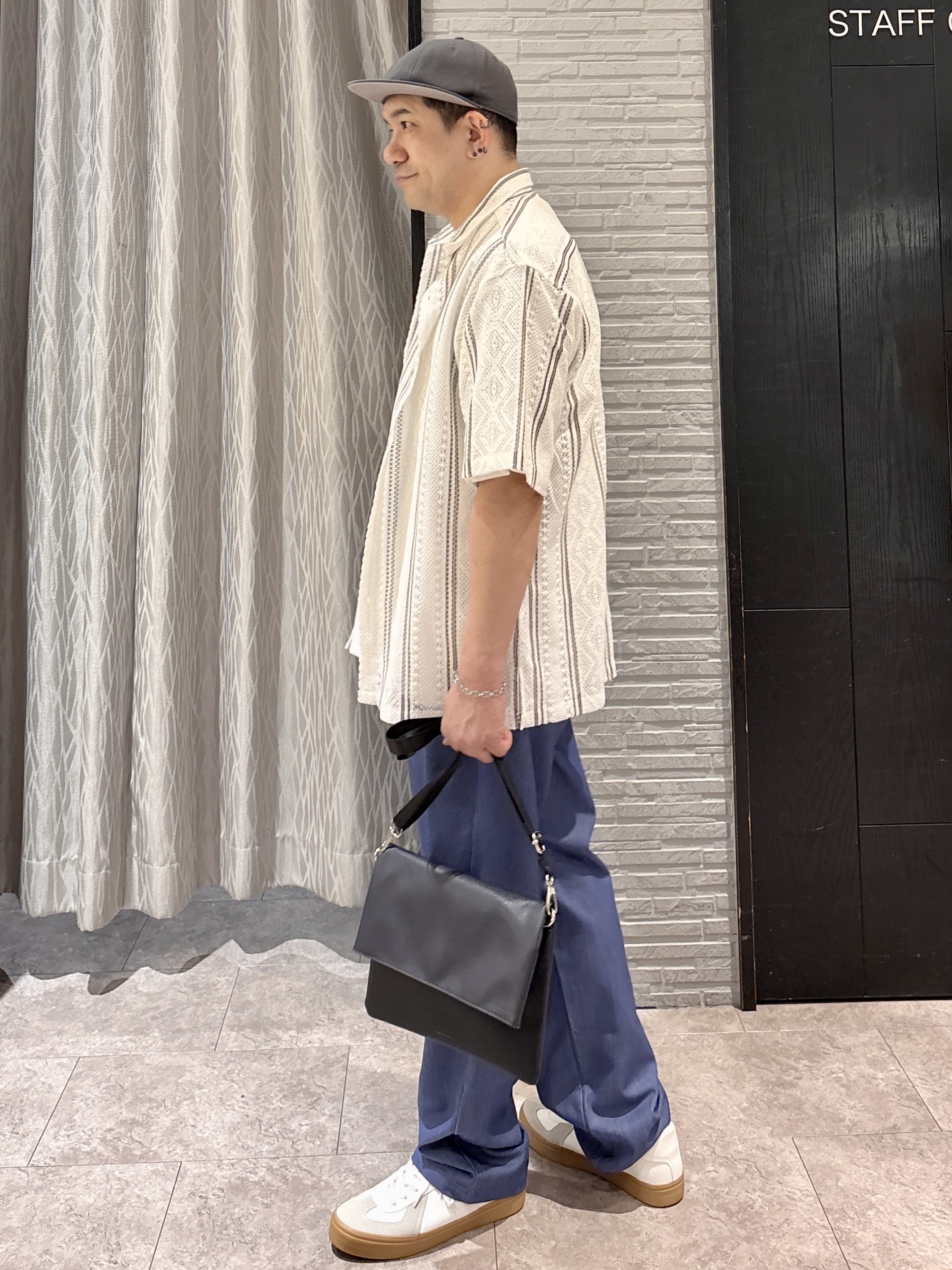 Pーyamaさんの「THE SHOP TK｜【2点セット】クラフトレース 半袖シャツ＋半袖Tシャツ」を使ったコーディネート