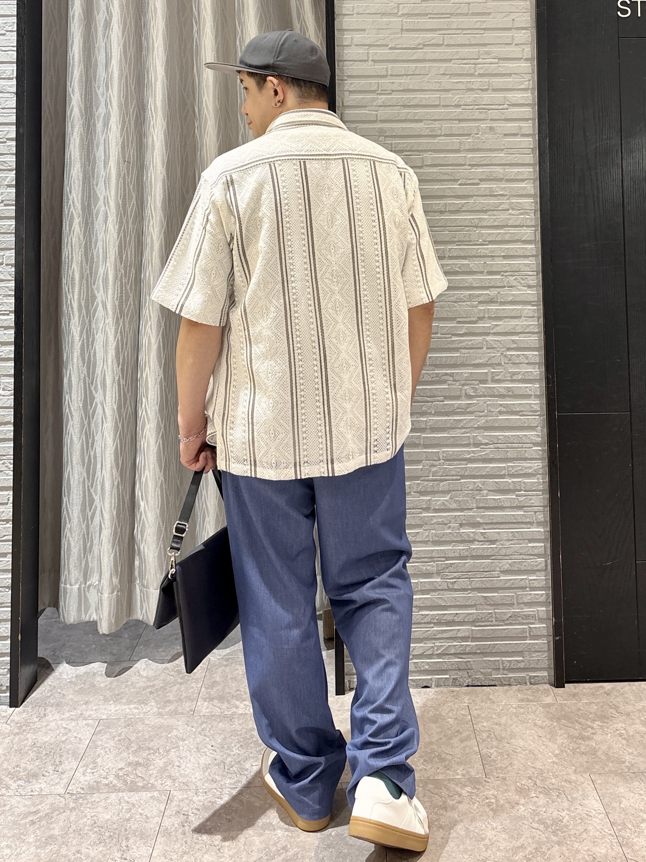 Pーyamaさんの「THE SHOP TK｜【2点セット】クラフトレース 半袖シャツ＋半袖Tシャツ」を使ったコーディネート