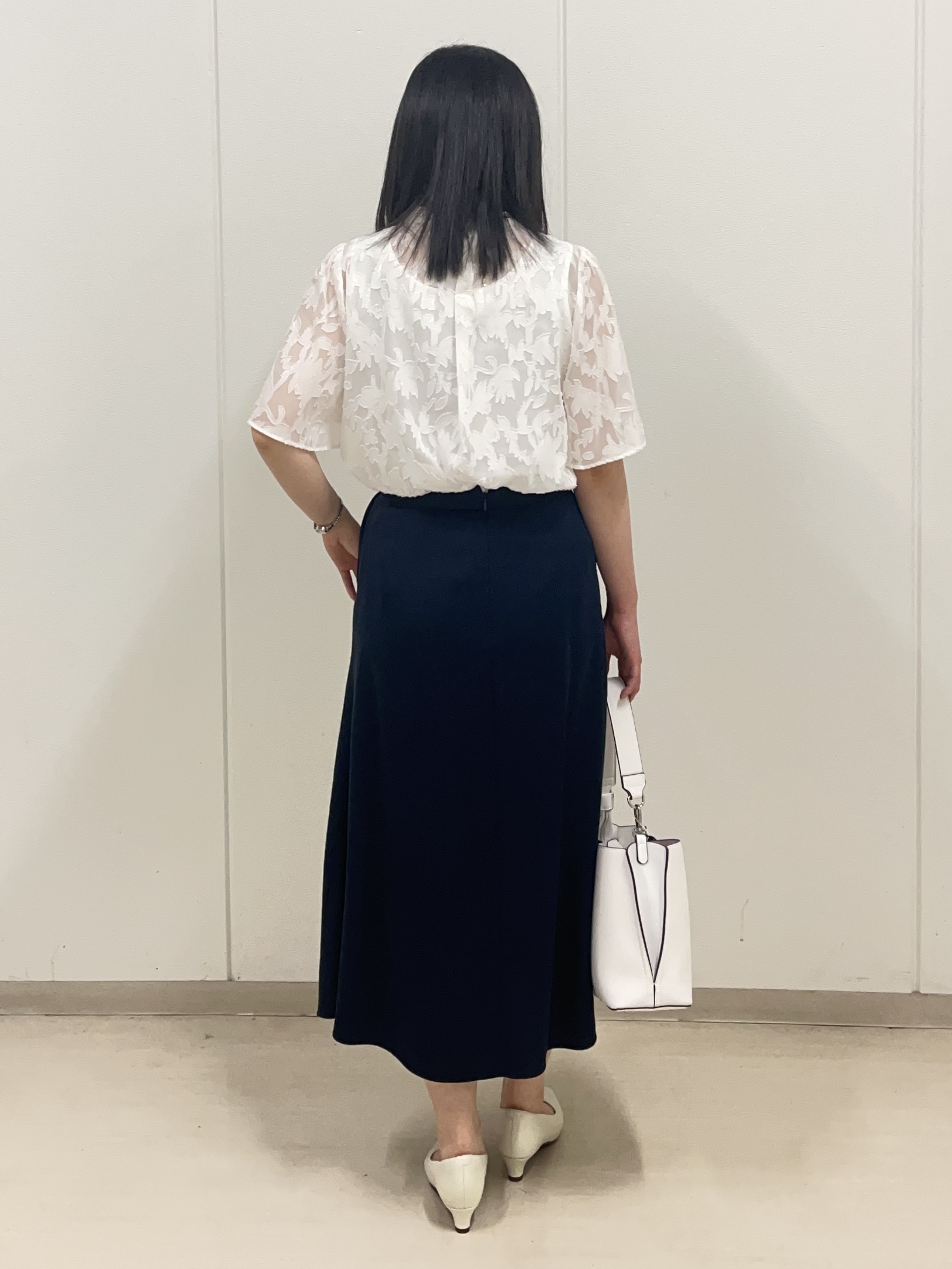 Rihoさんの「Reflect｜【選べる2柄／セットアップ可】プチスタンドカラーブラウス」を使ったコーディネート