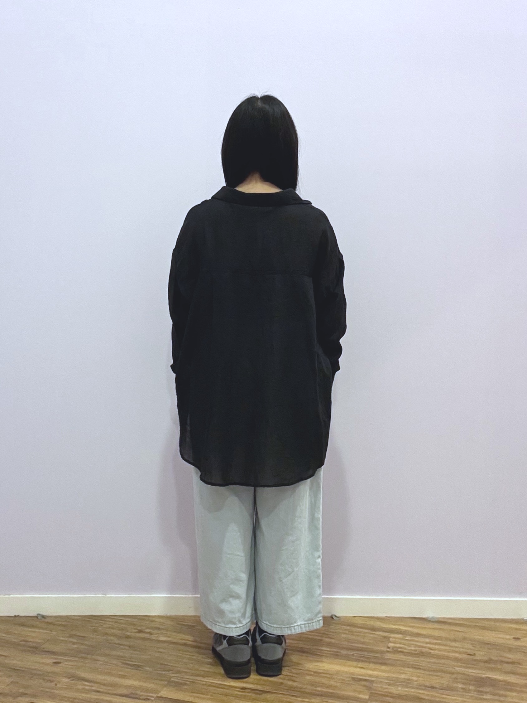 あゆさんの「SHOO･LA･RUE｜【体型カバー】ふんわり質感 やわらかこなれシアーシャツ」を使ったコーディネート