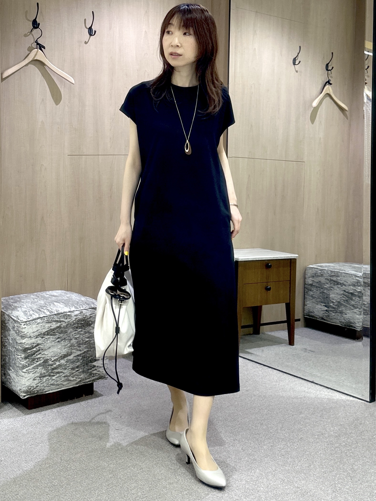 Miwaさんの「UNTITLED｜【接触冷感/UVカット/遮熱/抗菌防臭】ライトプレーティングワンピース」を使ったコーディネート