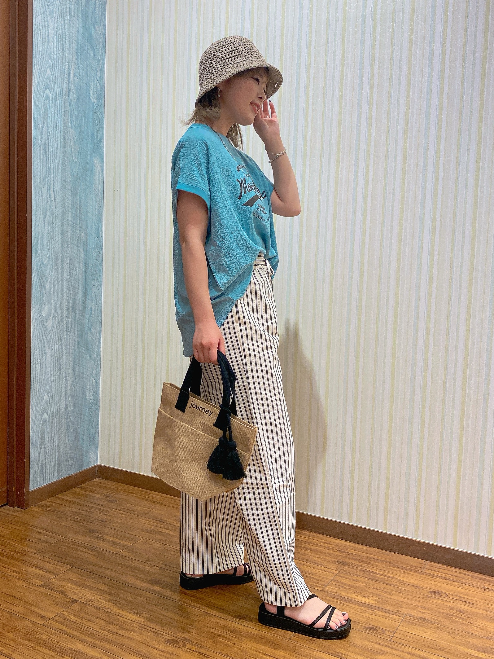 ayaさんの「SHOO･LA･RUE｜【洗濯機可】ぽこぽこさらさら アソートTシャツ」を使ったコーディネート