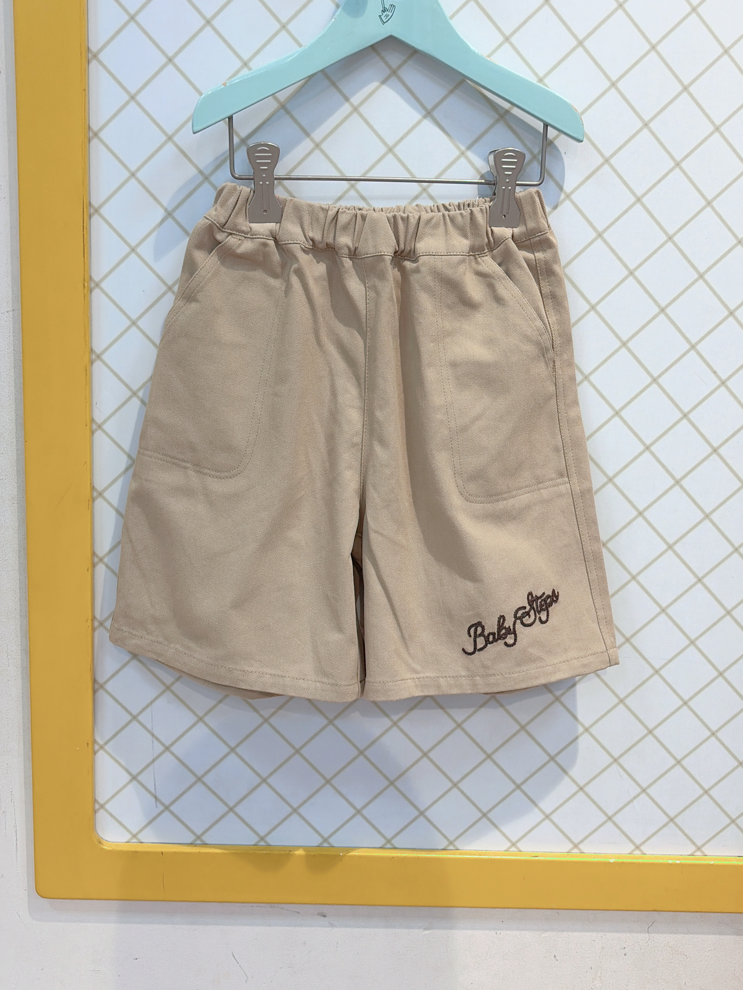 蒼さんの「SHOO･LA･RUE｜【100-150cm】チェーンステッチハーフパンツ」を使ったコーディネート