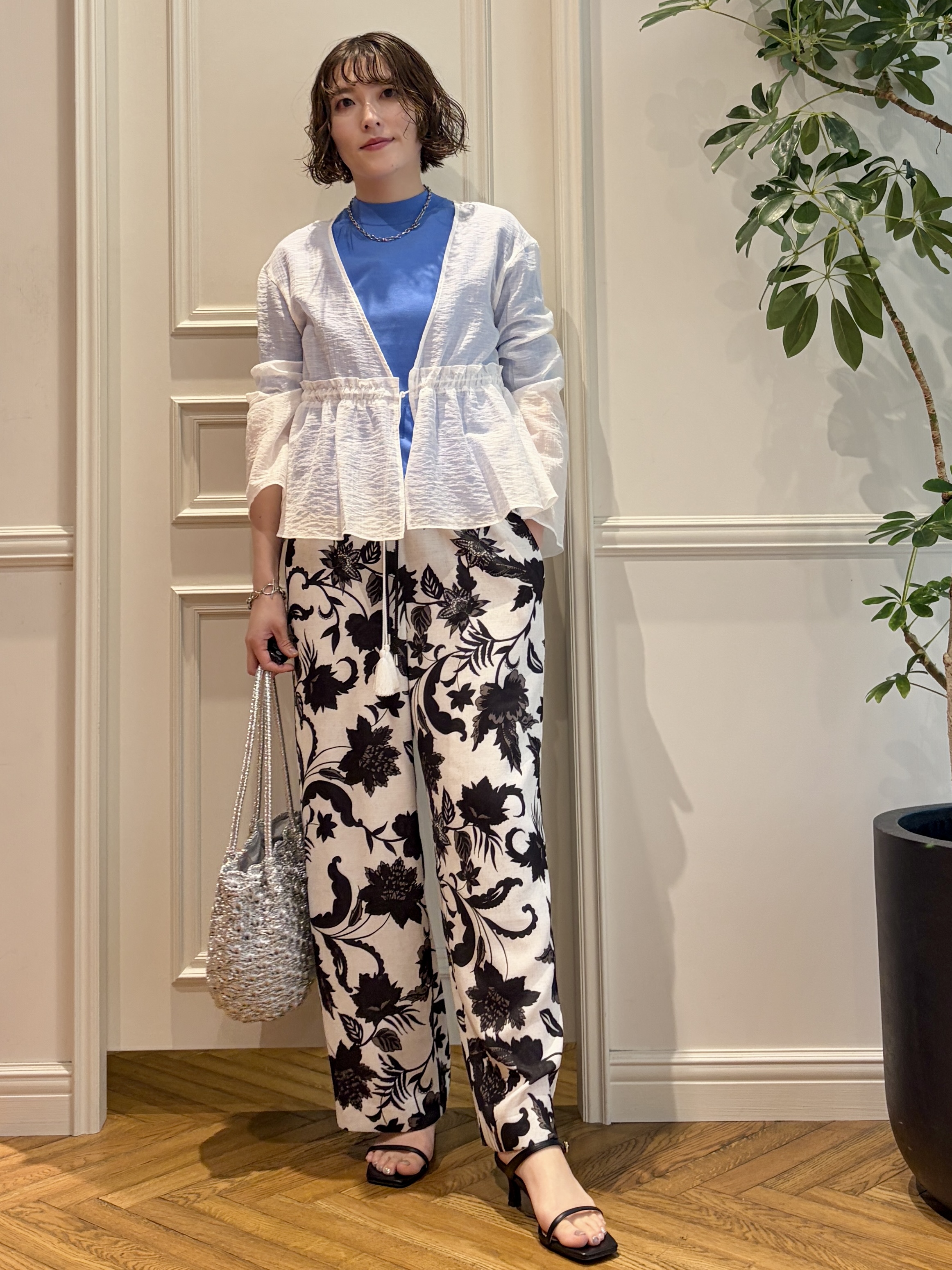 nakaoさんの「DRESSTERIOR｜メタリック クロッシェ バッグ」を使ったコーディネート