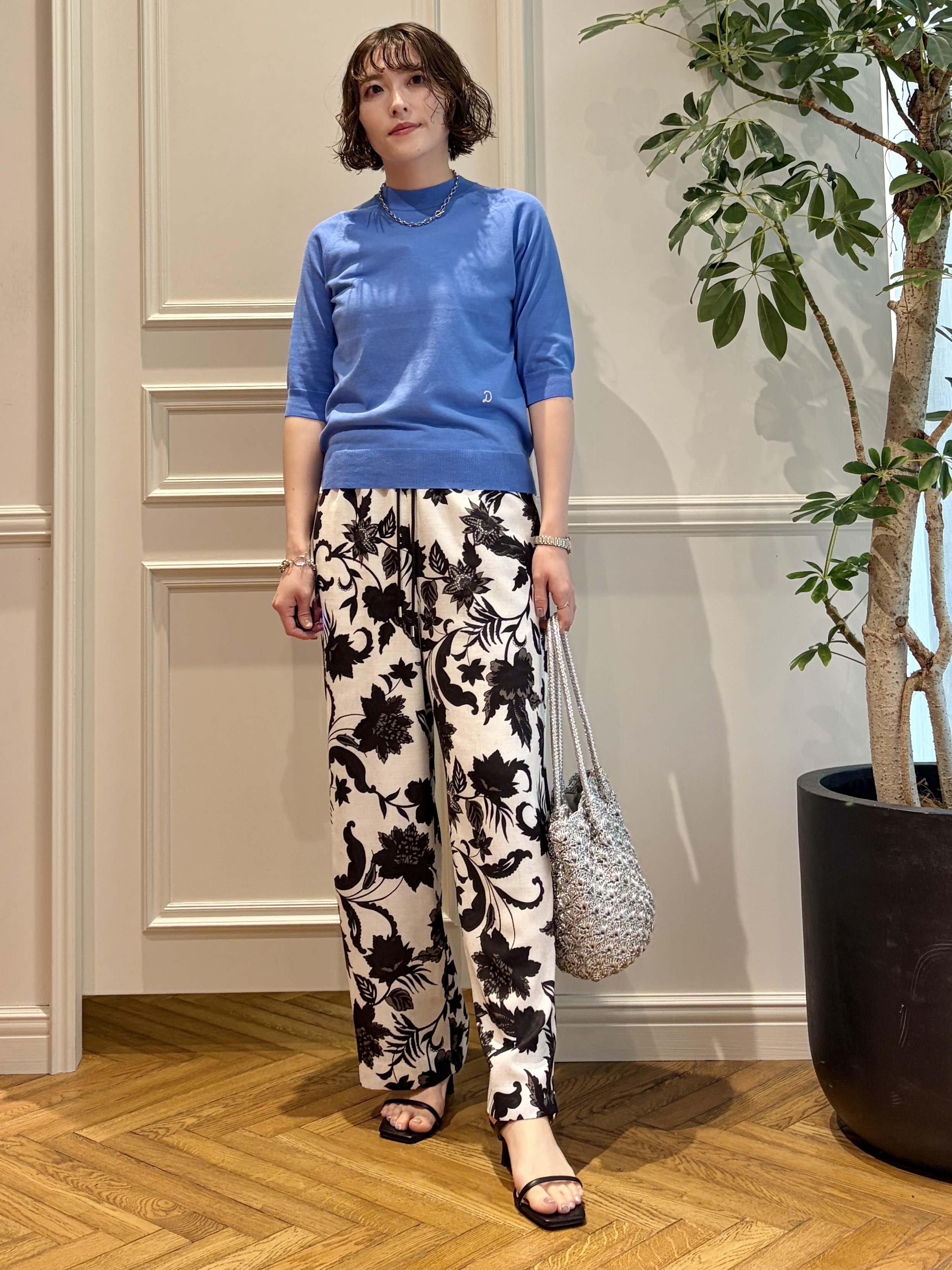 nakaoさんの「DRESSTERIOR｜メタリック クロッシェ バッグ」を使ったコーディネート
