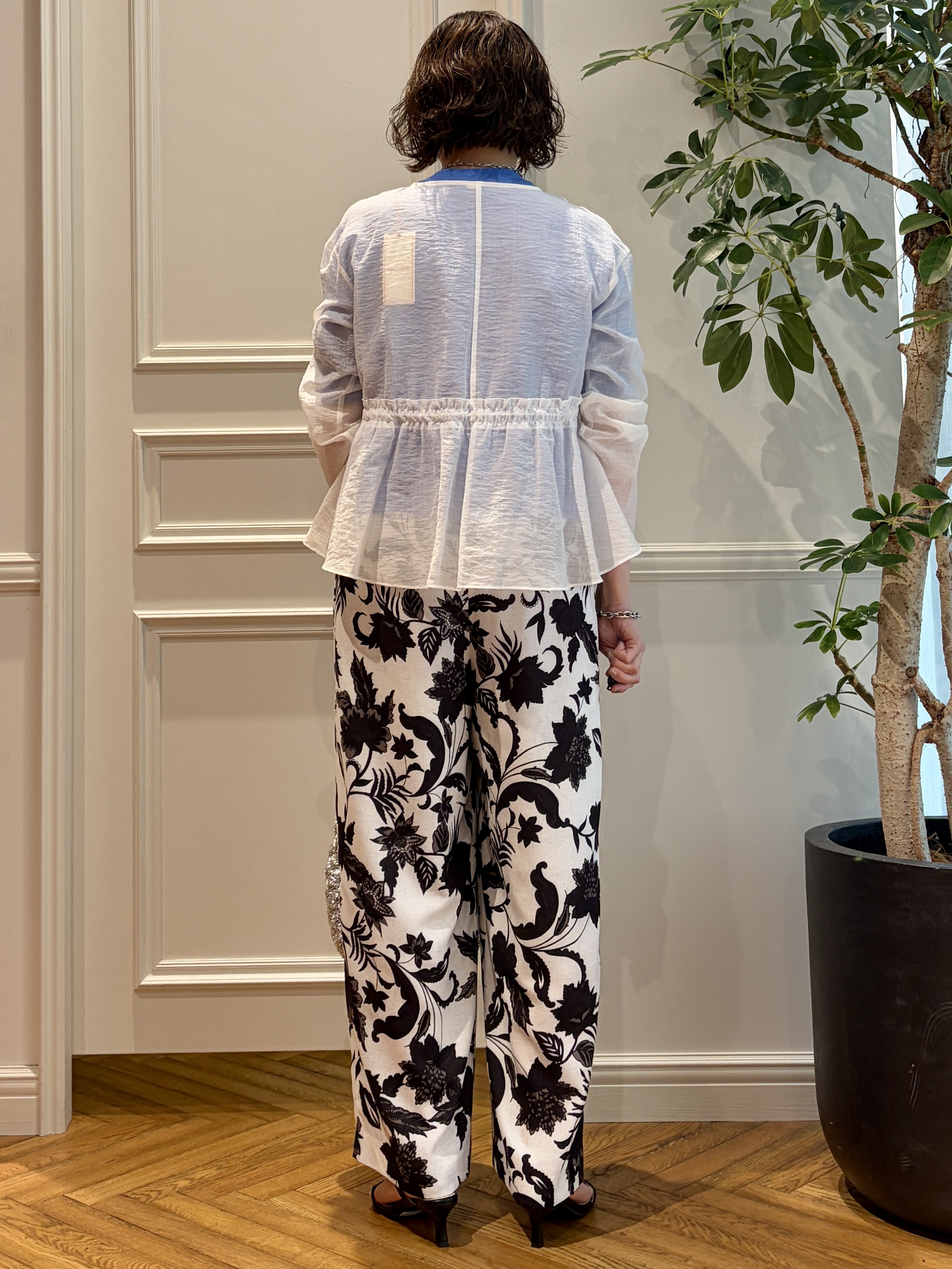 nakaoさんの「DRESSTERIOR｜メタリック クロッシェ バッグ」を使ったコーディネート