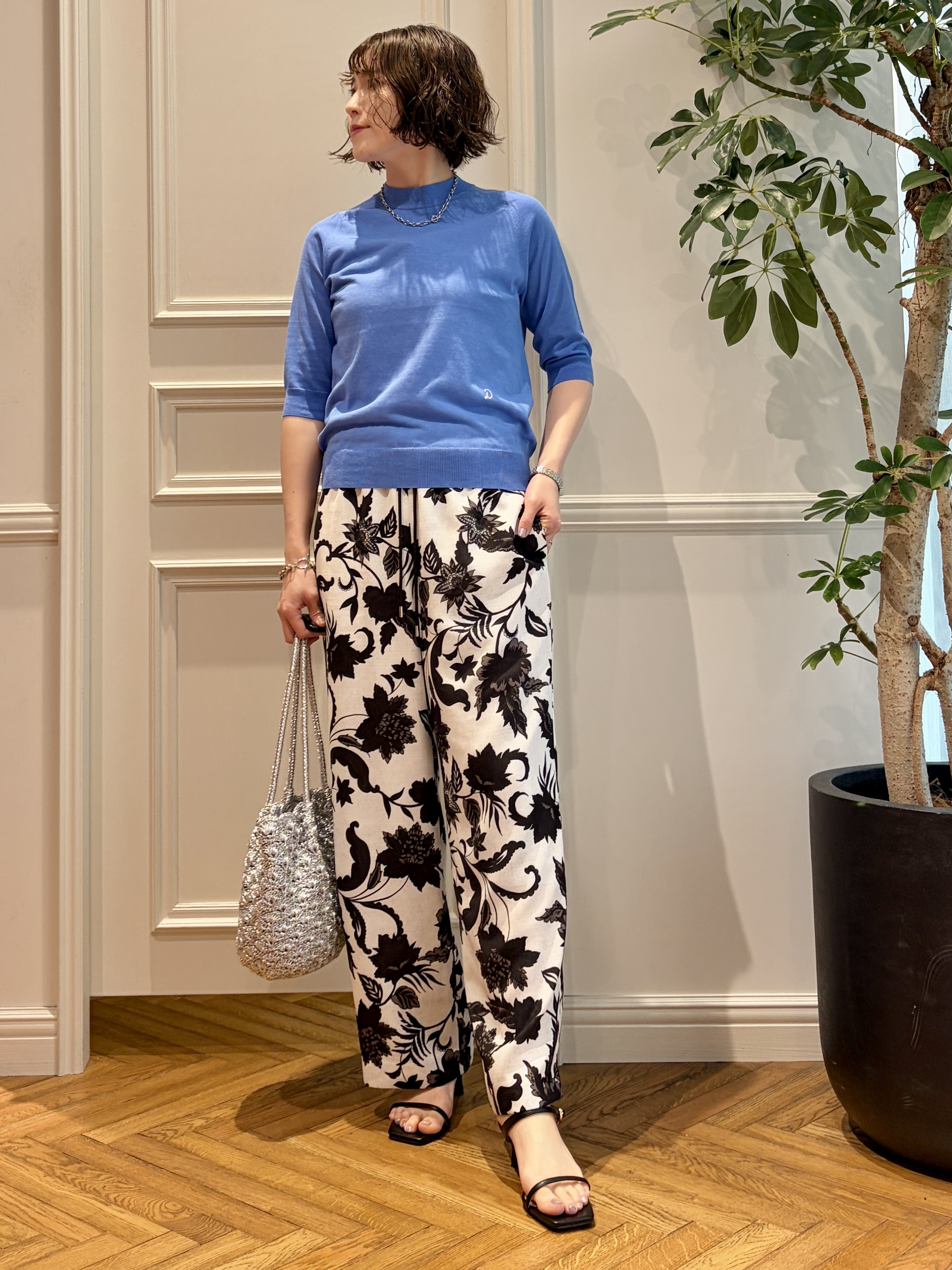 nakaoさんの「DRESSTERIOR｜メタリック クロッシェ バッグ」を使ったコーディネート