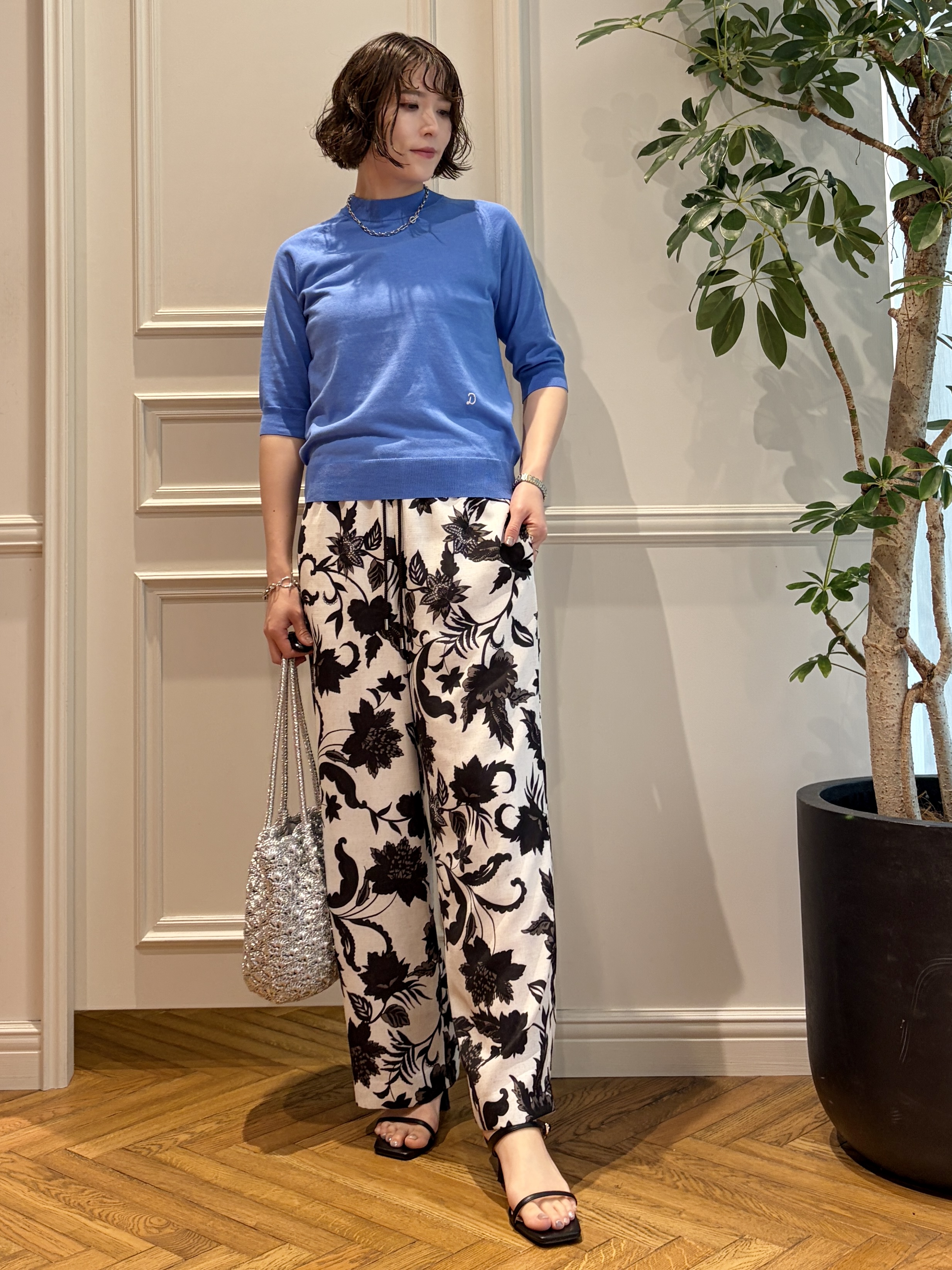 nakaoさんの「DRESSTERIOR｜メタリック クロッシェ バッグ」を使ったコーディネート