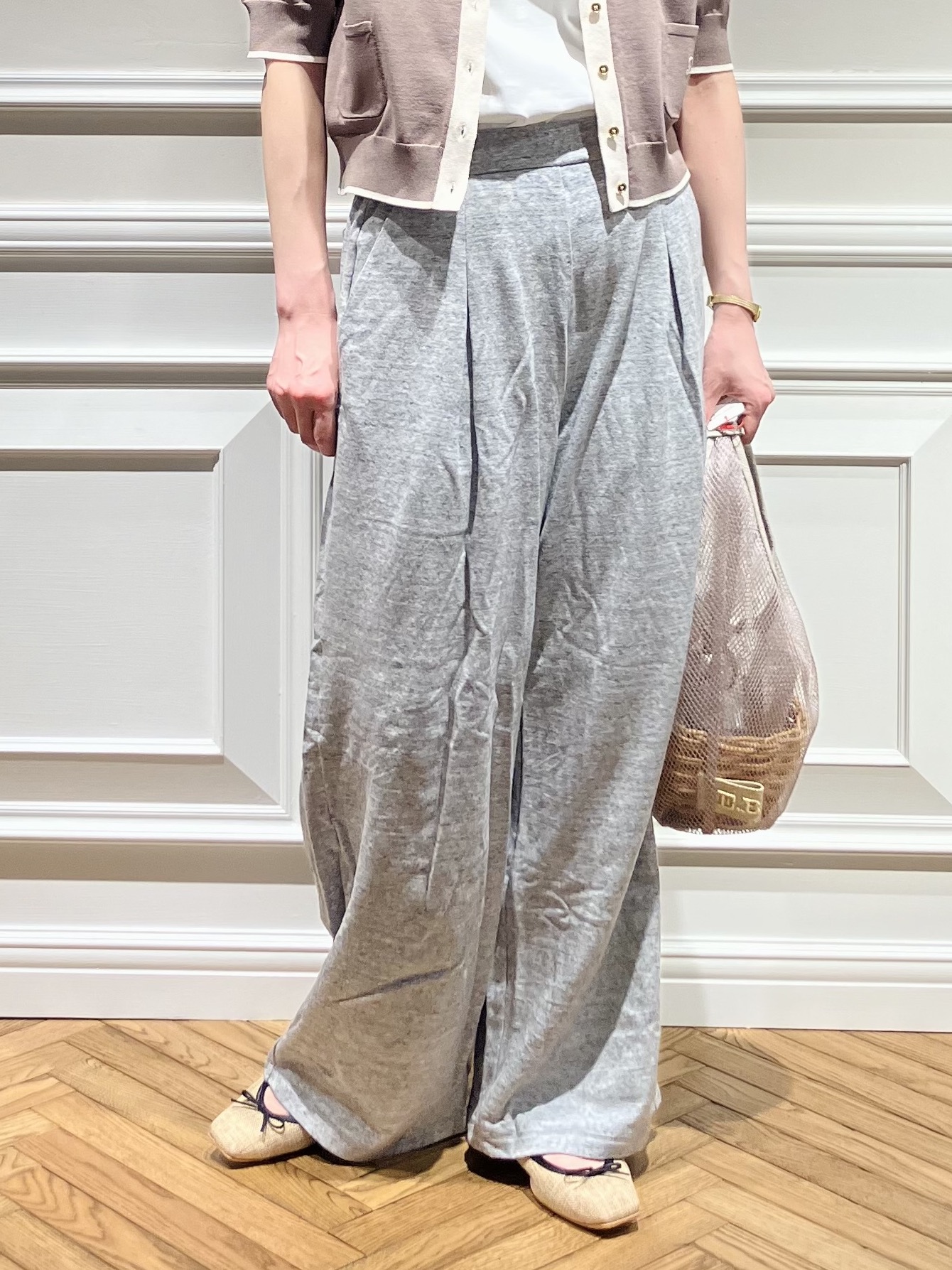TSUKUIさんの「DRESSTERIOR｜【otonaMUSE5月号掲載/UVカット/ウォッシャブル】クールタッチ コンビ カーディガン」を使ったコーディネート