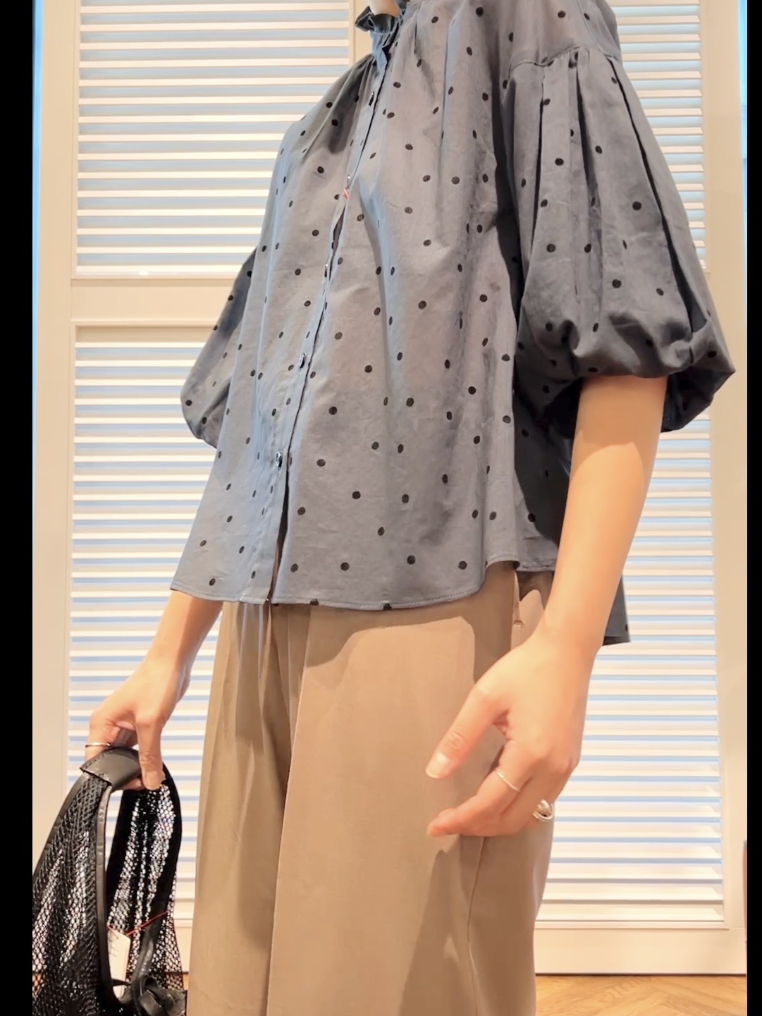 OCHIAIさんの「DRESSTERIOR｜【接触冷感/セットアップ可】２WAYストレッチ ワイドパンツ」を使ったコーディネート