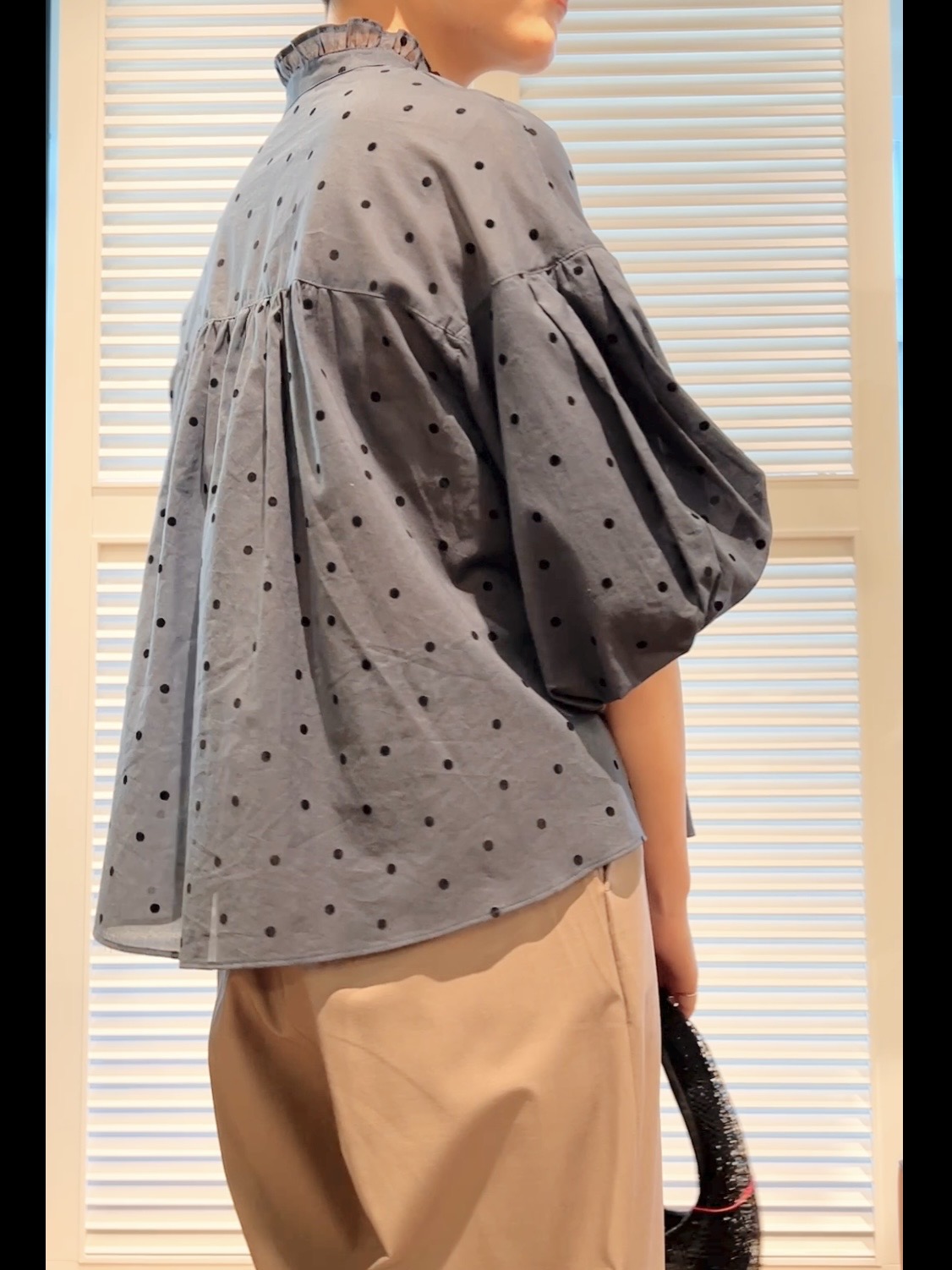 OCHIAIさんの「DRESSTERIOR｜【接触冷感/セットアップ可】２WAYストレッチ ワイドパンツ」を使ったコーディネート