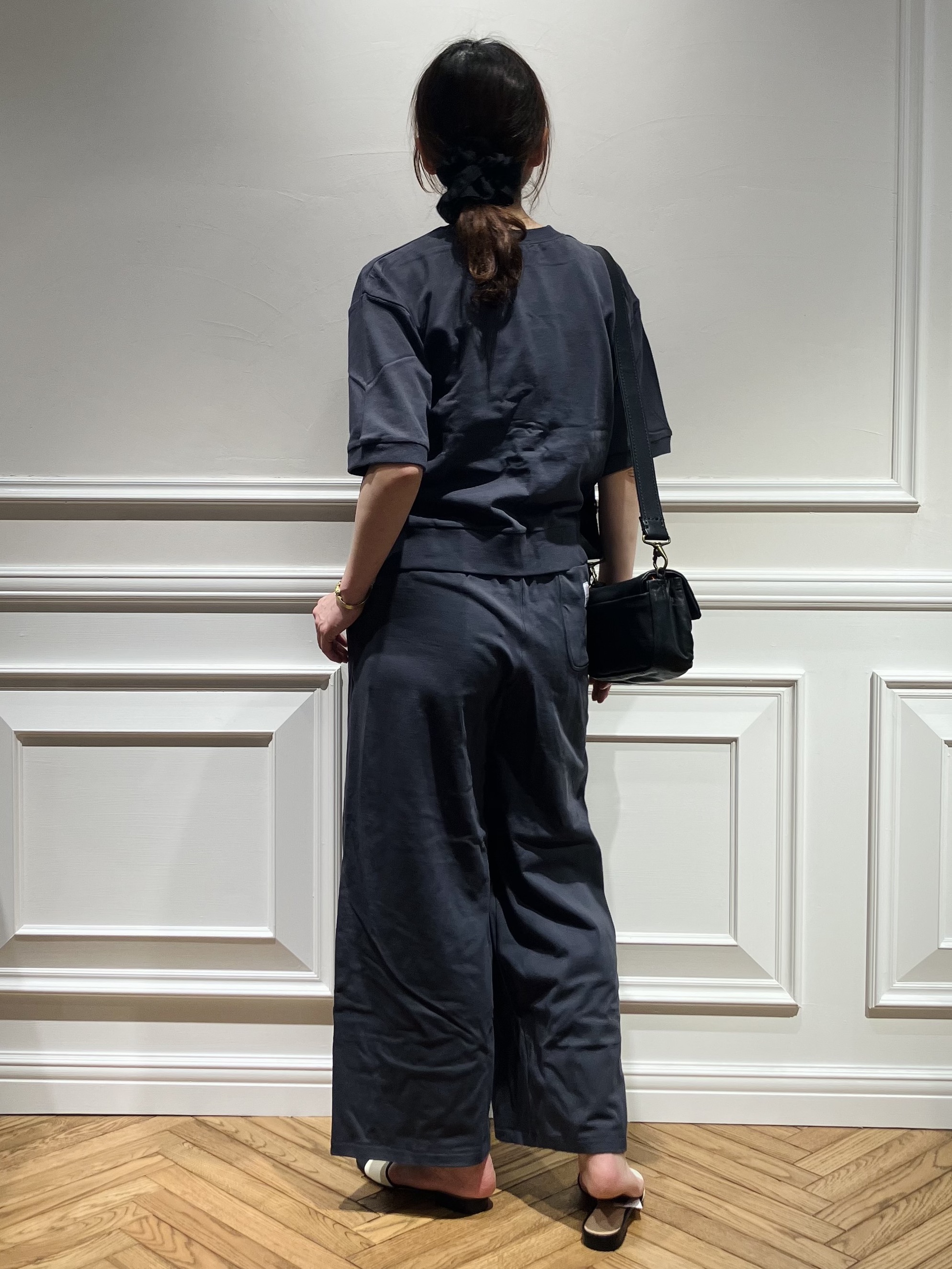 TSUKUIさんの「DRESSTERIOR｜【セットアップ可/ウォッシャブル】ストレッチ裏毛ハーフスリーブプルオーバー」を使ったコーディネート