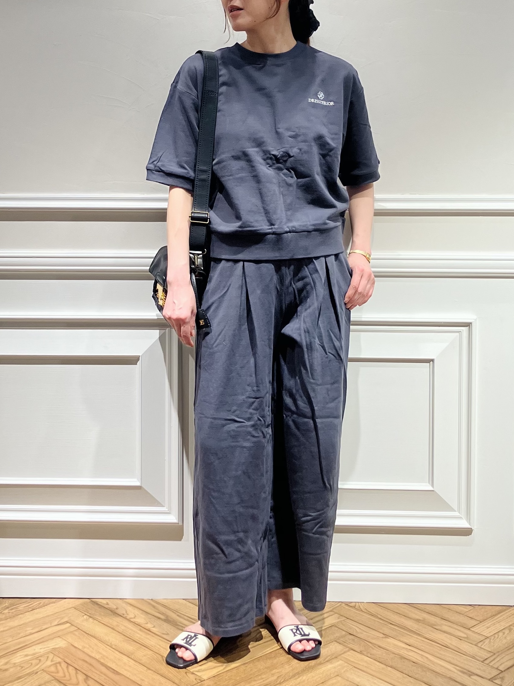 TSUKUIさんの「DRESSTERIOR｜【セットアップ可/ウォッシャブル】ストレッチ裏毛ハーフスリーブプルオーバー」を使ったコーディネート