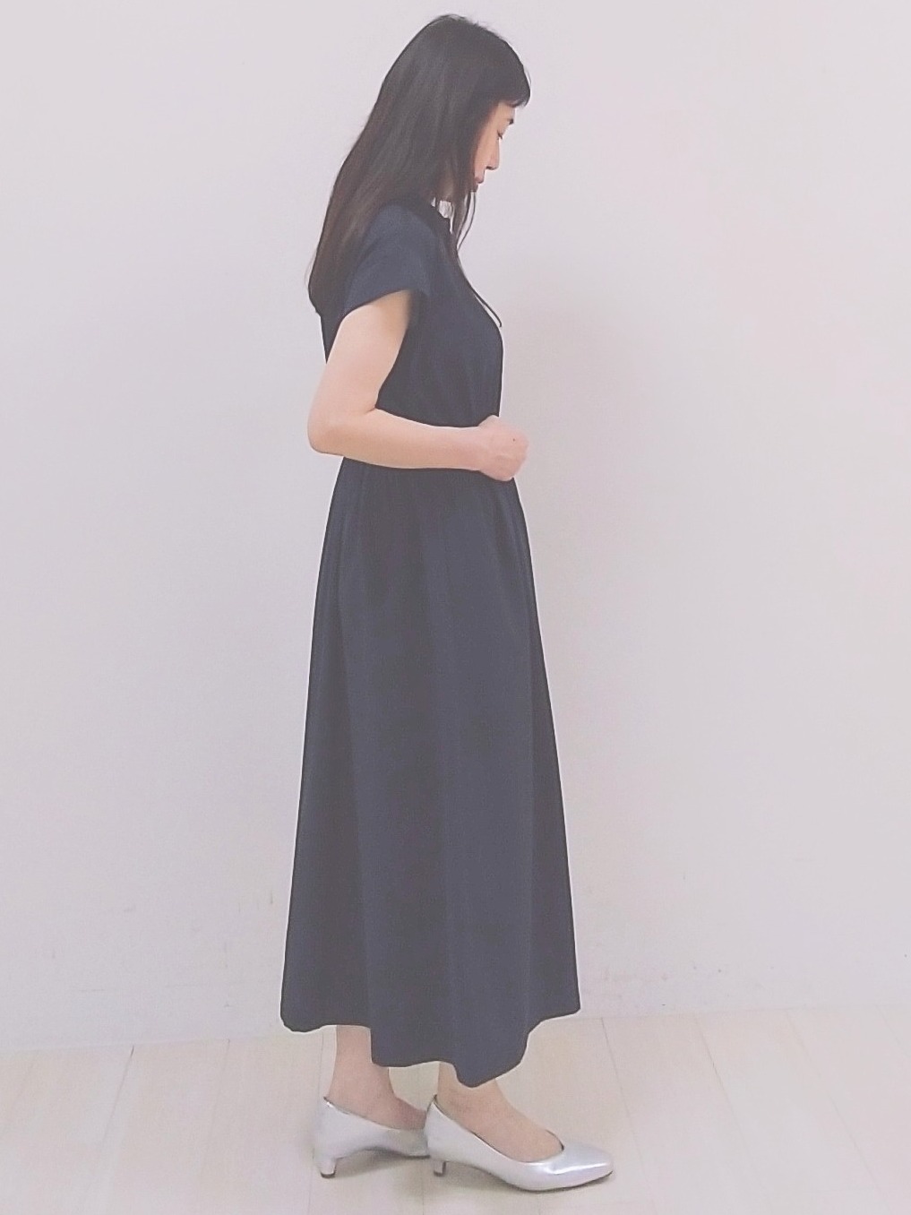 SANAさんの「Reflect｜Vネックニットカーディガン」を使ったコーディネート