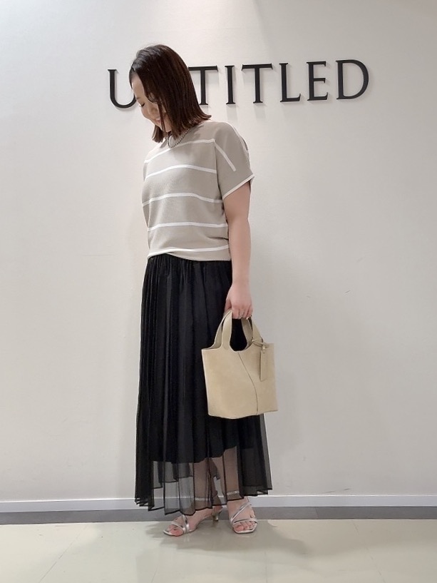 YUIさんの「UNTITLED｜【11色展開/体型カバー】前後2WAYフレンチスリーブニット」を使ったコーディネート