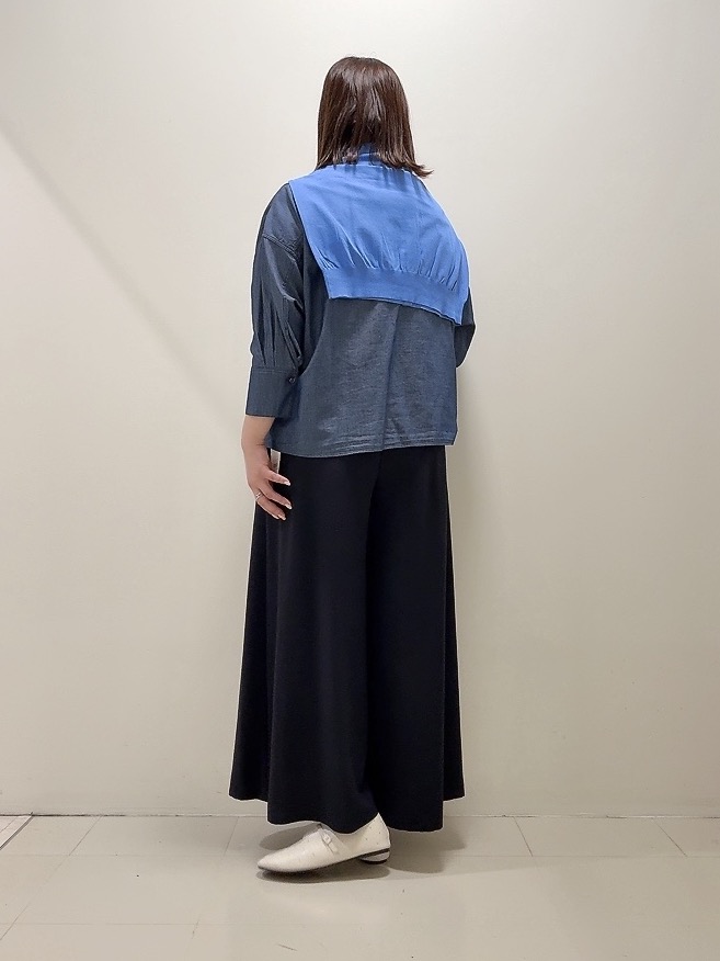YUIさんの「UNTITLED｜【9色展開/アンサンブル可】コットンクルーネックカーディガン」を使ったコーディネート