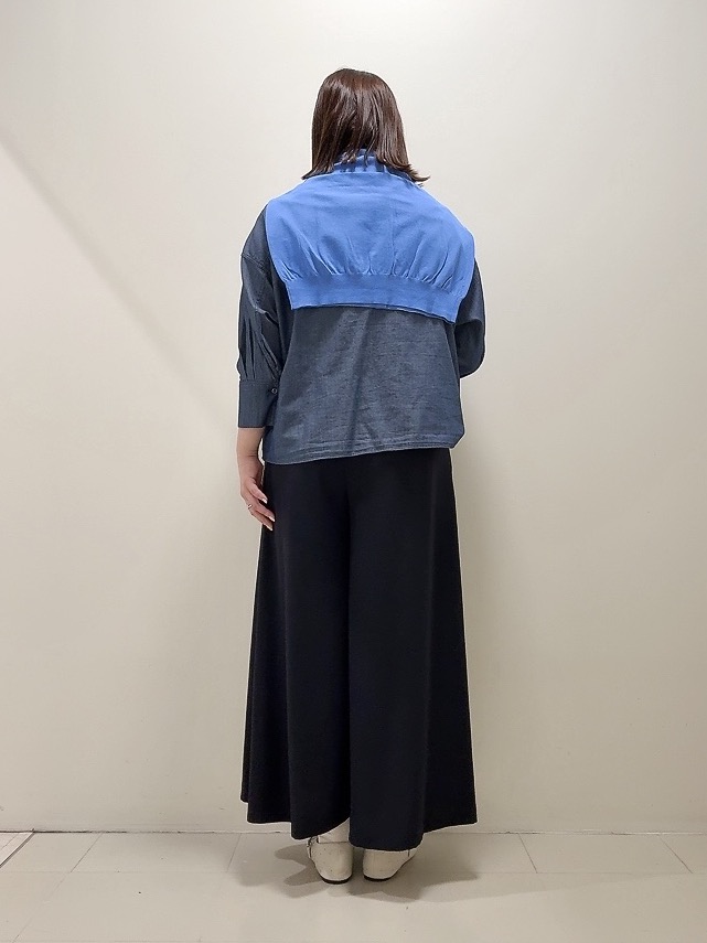 YUIさんの「UNTITLED｜【9色展開/アンサンブル可】コットンクルーネックカーディガン」を使ったコーディネート