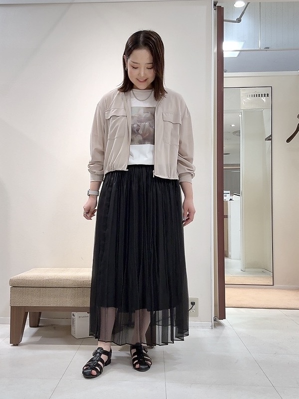 YUIさんの「UNTITLED｜【古畑星夏さん着用/洗える】シアーブルゾン」を使ったコーディネート