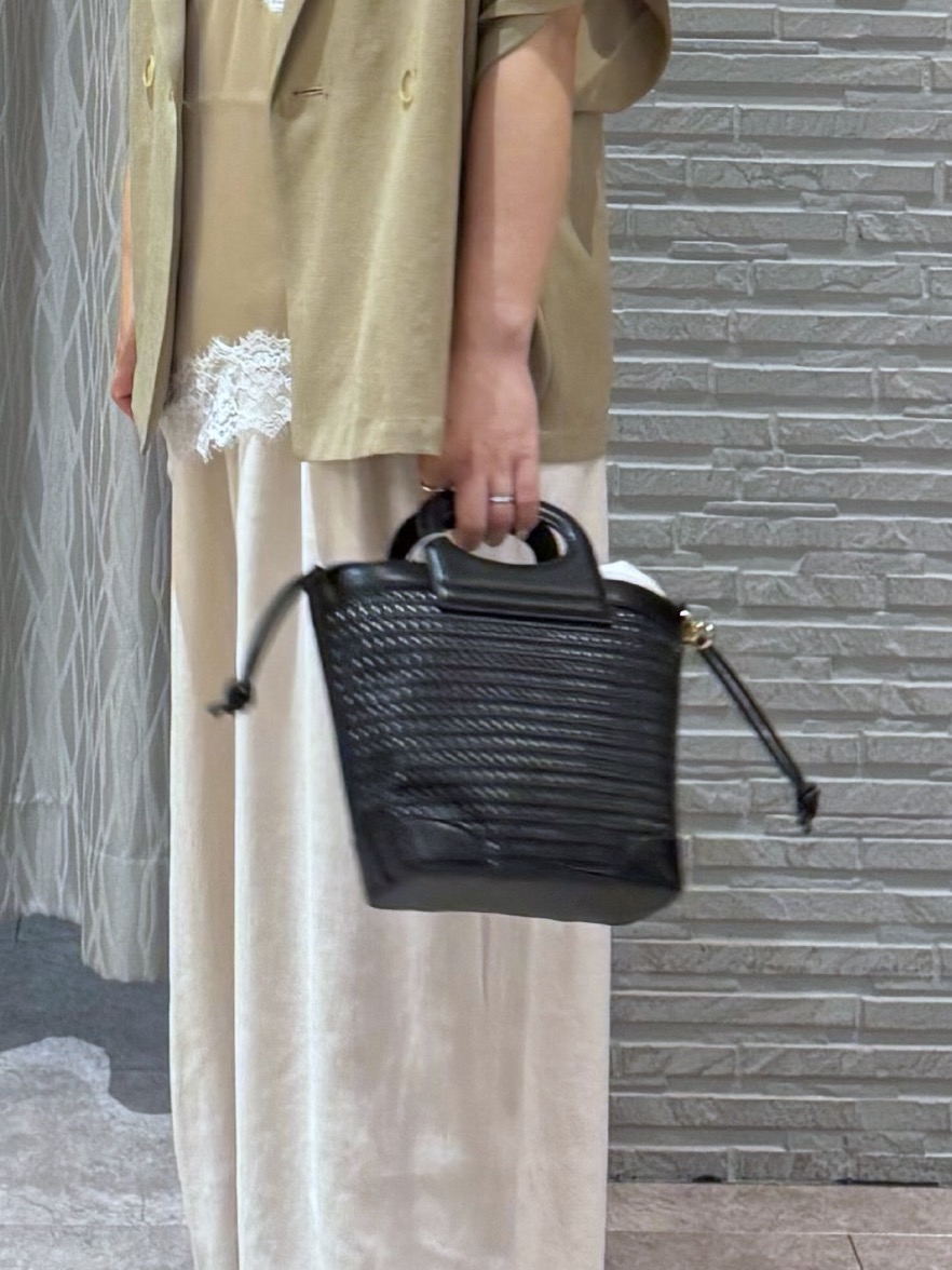 chさんの「THE SHOP TK｜【夏の通勤スタイルに】涼やかな着心地 麻調ダブルブレストジャケット」を使ったコーディネート