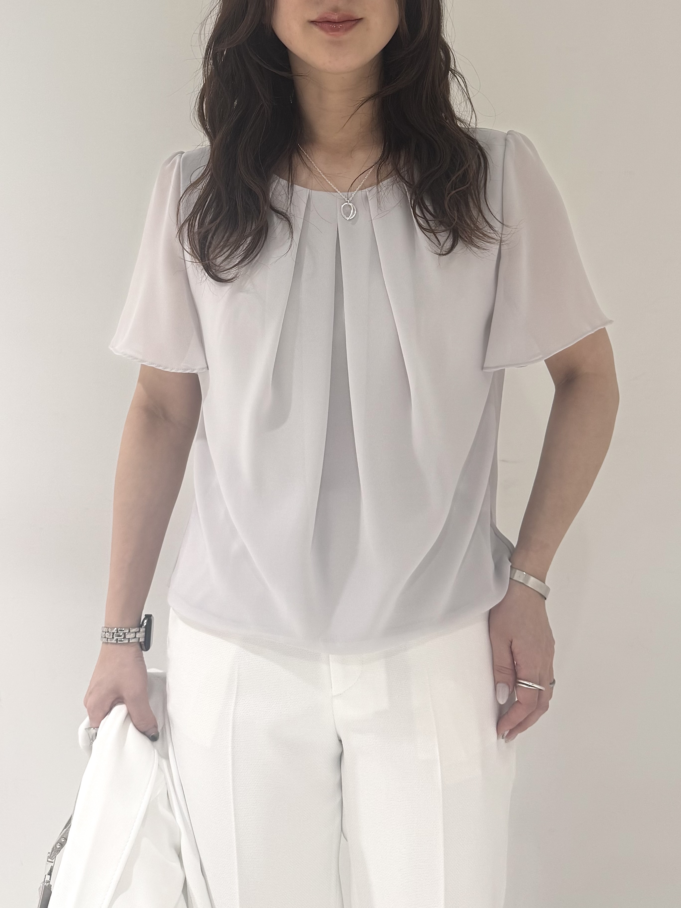 そんさんの「INDIVI｜【日本製／接触冷感／UVケア／手洗い可】リネンライクテーラードジャケット」を使ったコーディネート