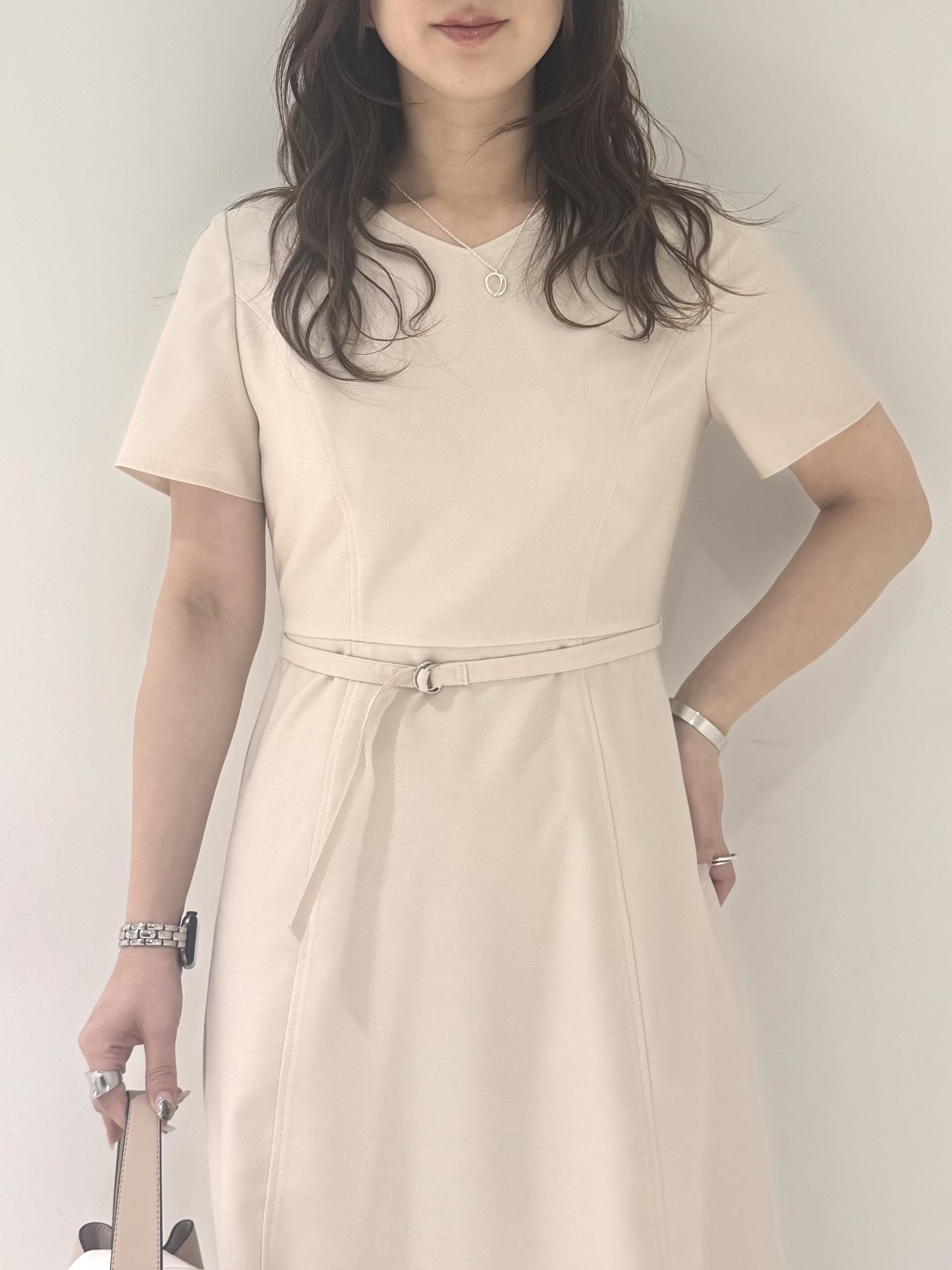 そんさんの「INDIVI｜【洗える】着流しカーディガン」を使ったコーディネート