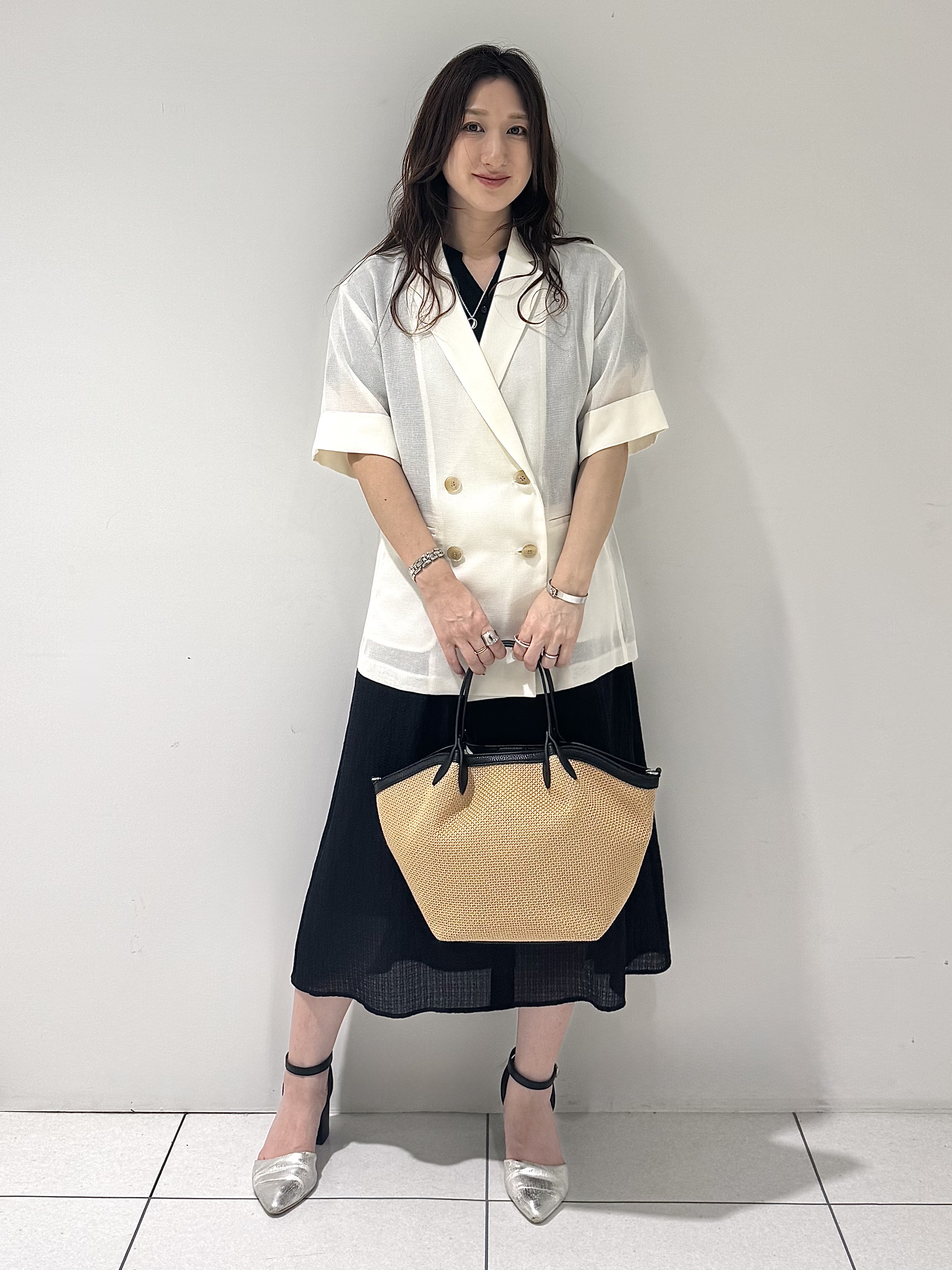 そんさんの「INDIVI｜【洗える／メッシュ素材／SETUP可能】半袖シアージャケット」を使ったコーディネート