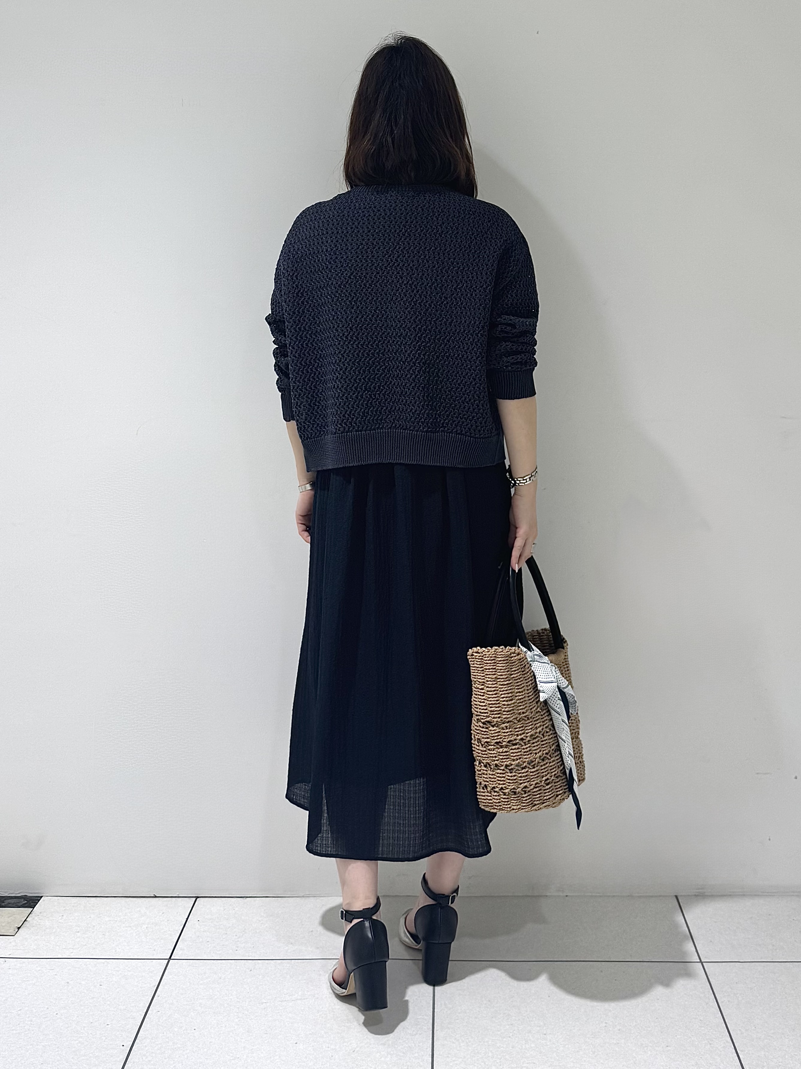 そんさんの「INDIVI｜【洗える／コットン】メッシュジップニットカーディガン」を使ったコーディネート