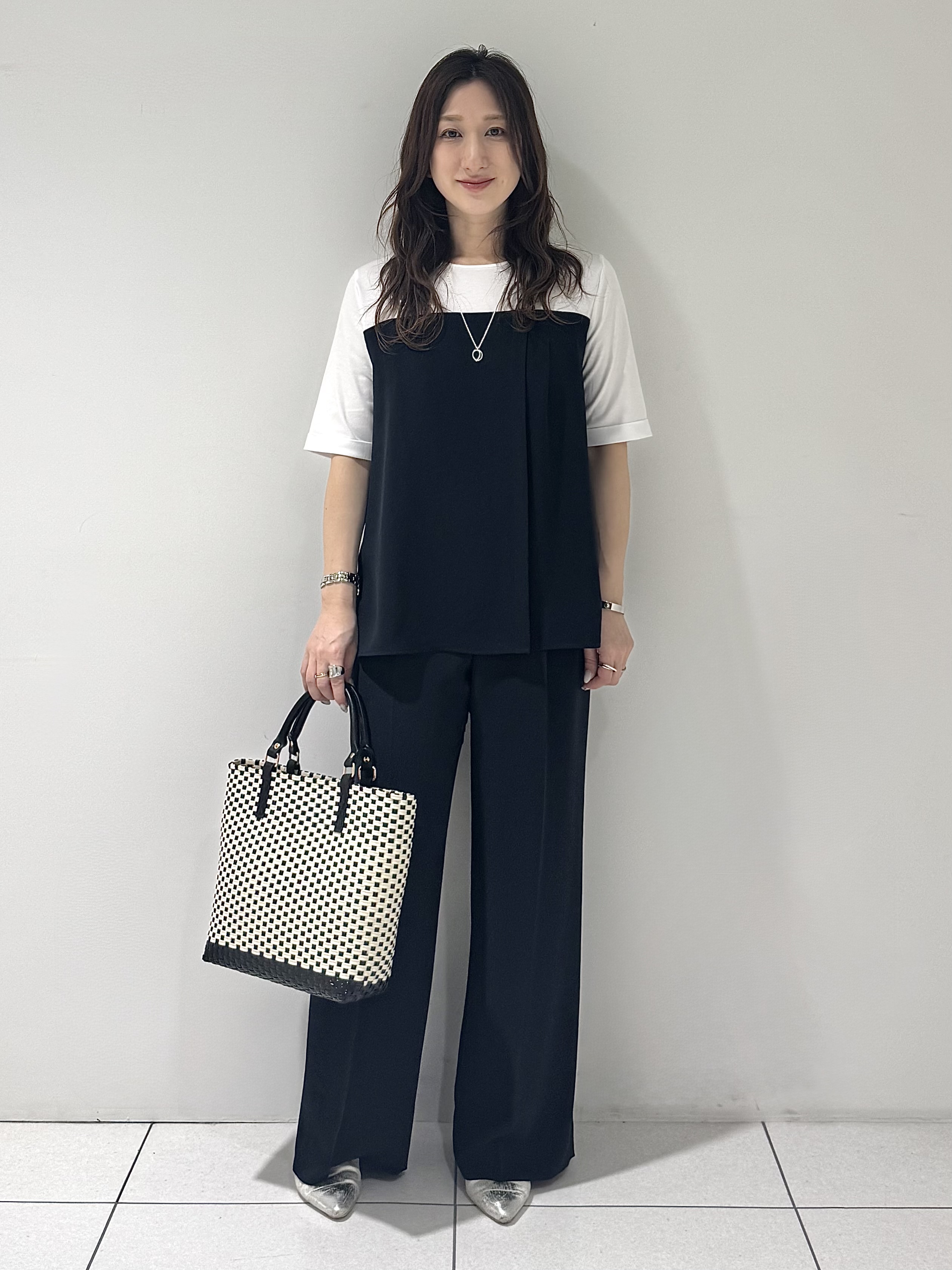 そんさんの「INDIVI｜【着る日傘】ハーフスリーブダブルジャケット」を使ったコーディネート