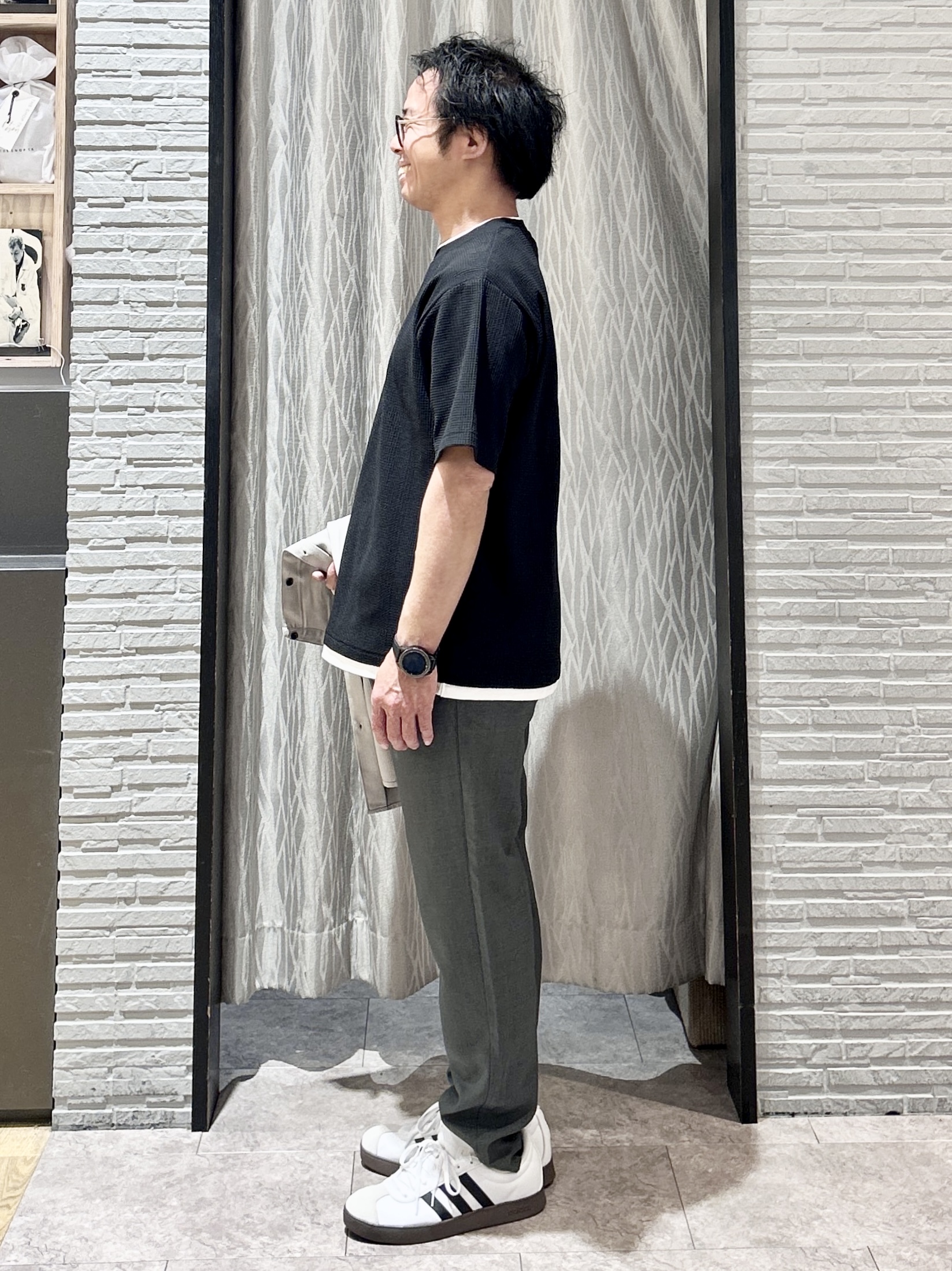 KENJI Iさんの「THE SHOP TK｜LITE TEX バンドカラー半袖シャツ 接触冷感/吸水速乾/UVカット/アンチピリング/イージーケ」を使ったコーディネート