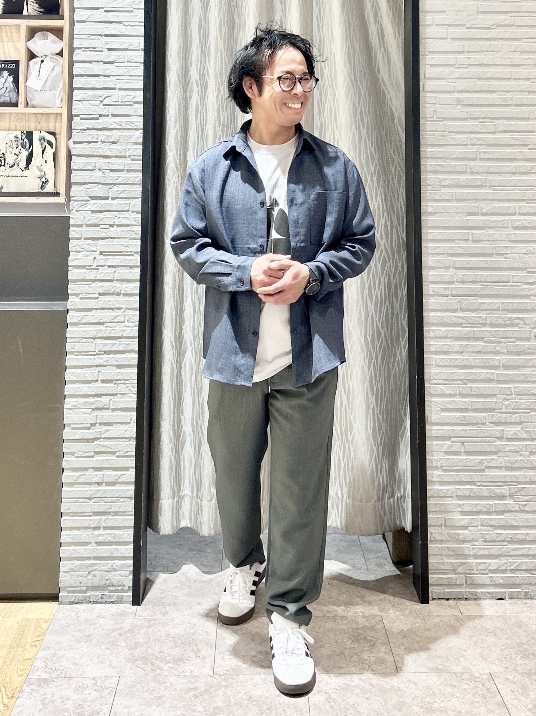 KENJI Iさんの「THE SHOP TK｜【LINO FINE】リネンライク 長袖シャツ UVカット/イージーケア/吸水速乾/洗濯機OK」を使ったコーディネート