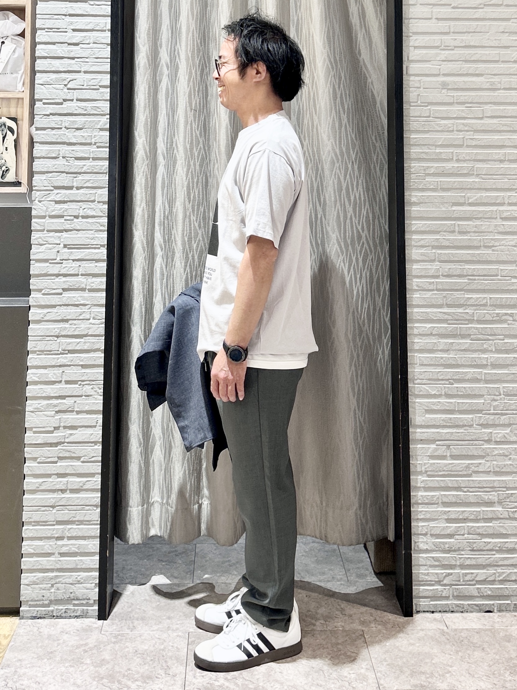 KENJI Iさんの「THE SHOP TK｜【LINO FINE】リネンライク 長袖シャツ UVカット/イージーケア/吸水速乾/洗濯機OK」を使ったコーディネート