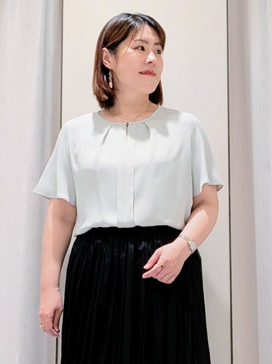 Onumaさんの「UNTITLED｜【ウエストゴム/洗える】エアリーシアープリーツスカート」を使ったコーディネート
