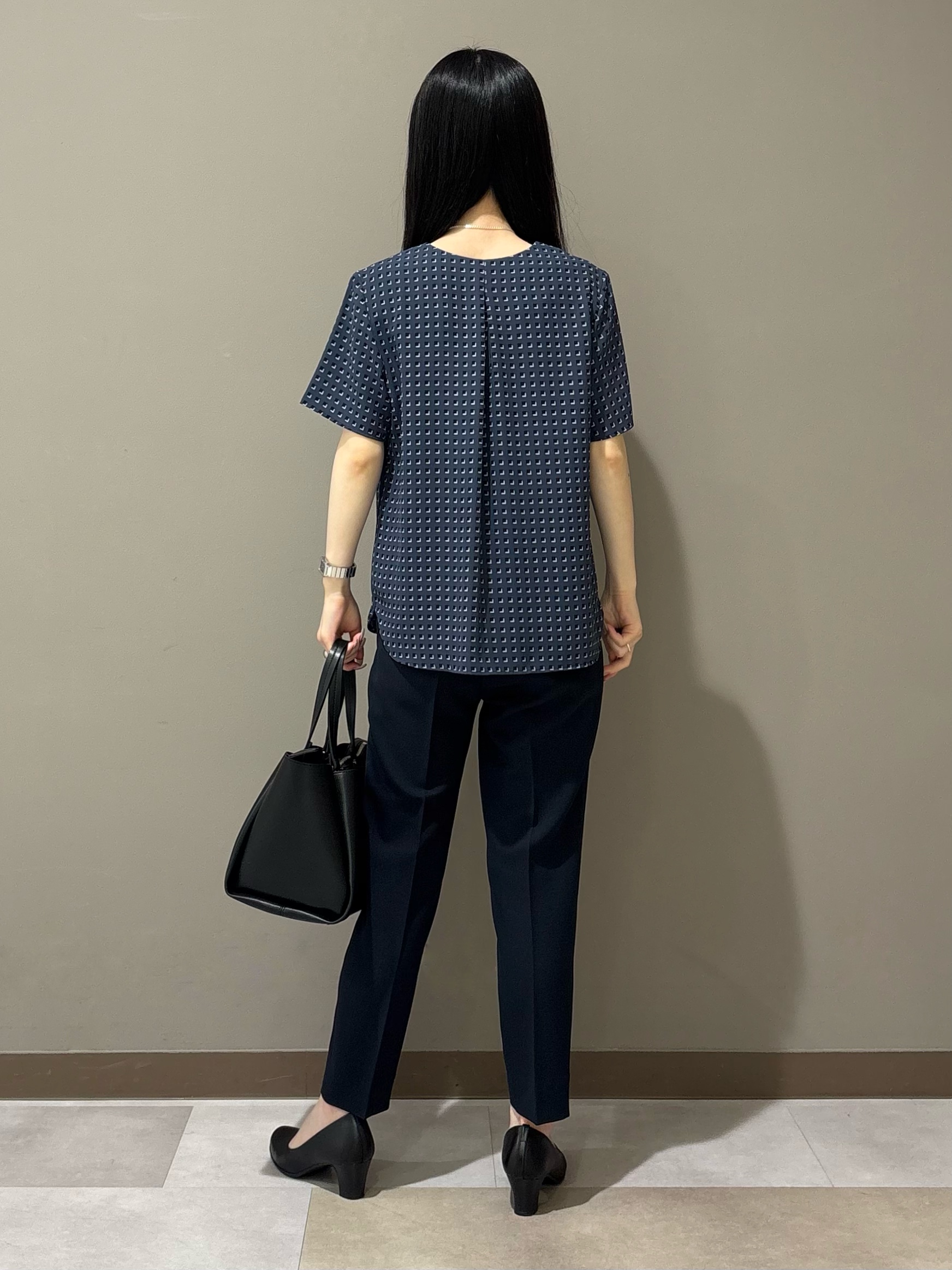 KEIKOさんの「INDIVI｜【定番スーツ／UVケア／洗える】ウール調テーラードジャケット」を使ったコーディネート